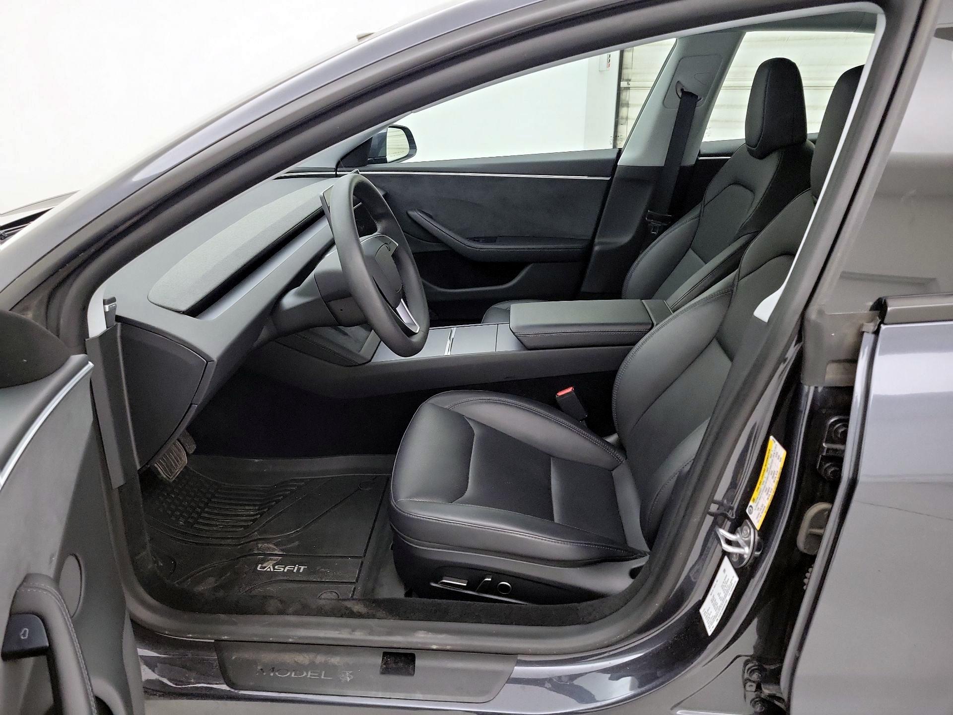 Thumbnail: 2025 Tesla Model 3 - 11