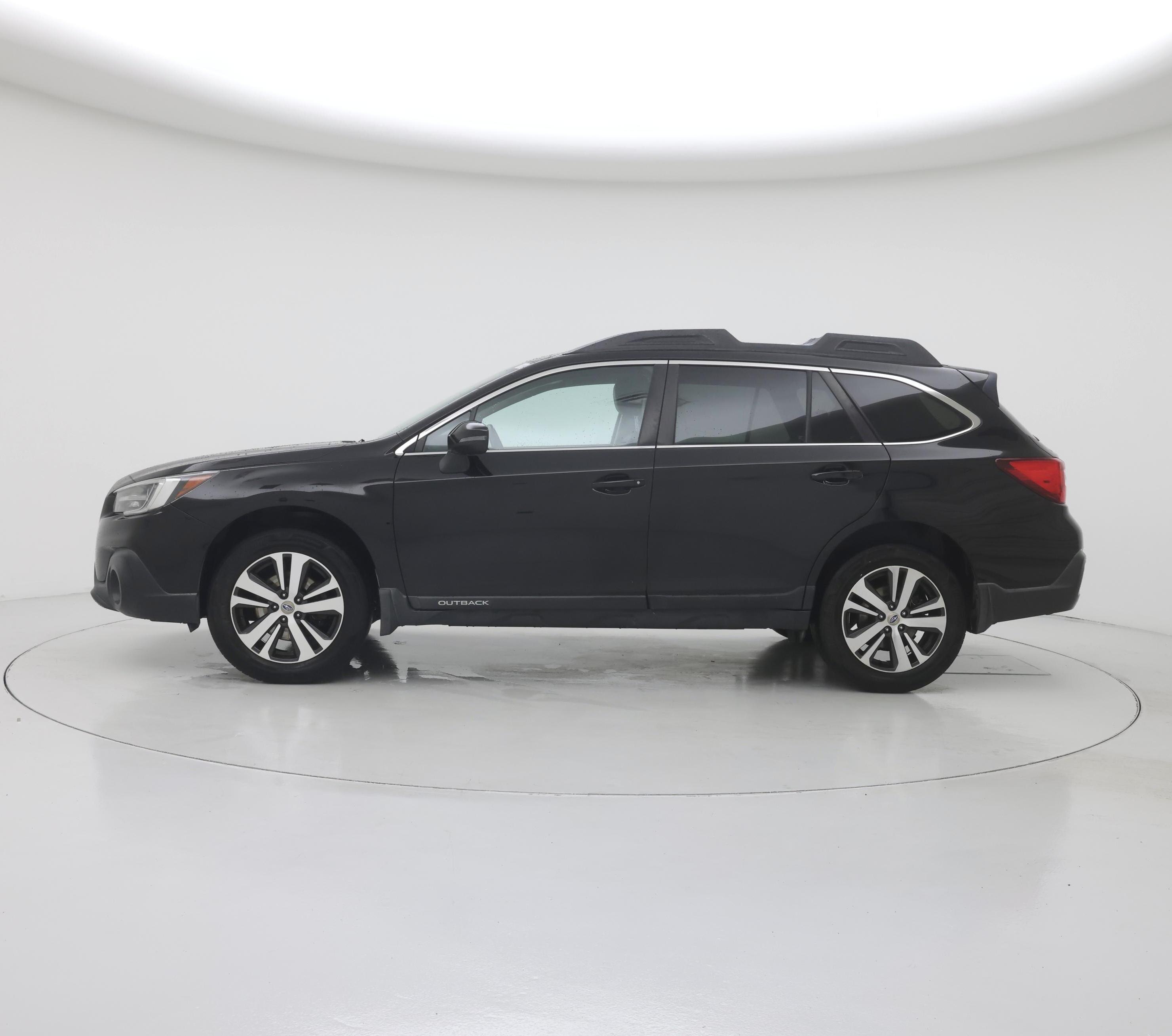 Thumbnail: 2018 Subaru Outback - 3