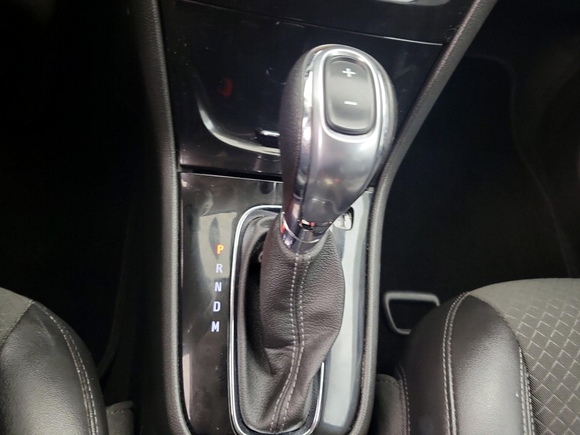 Thumbnail: 2019 Buick Encore - 17