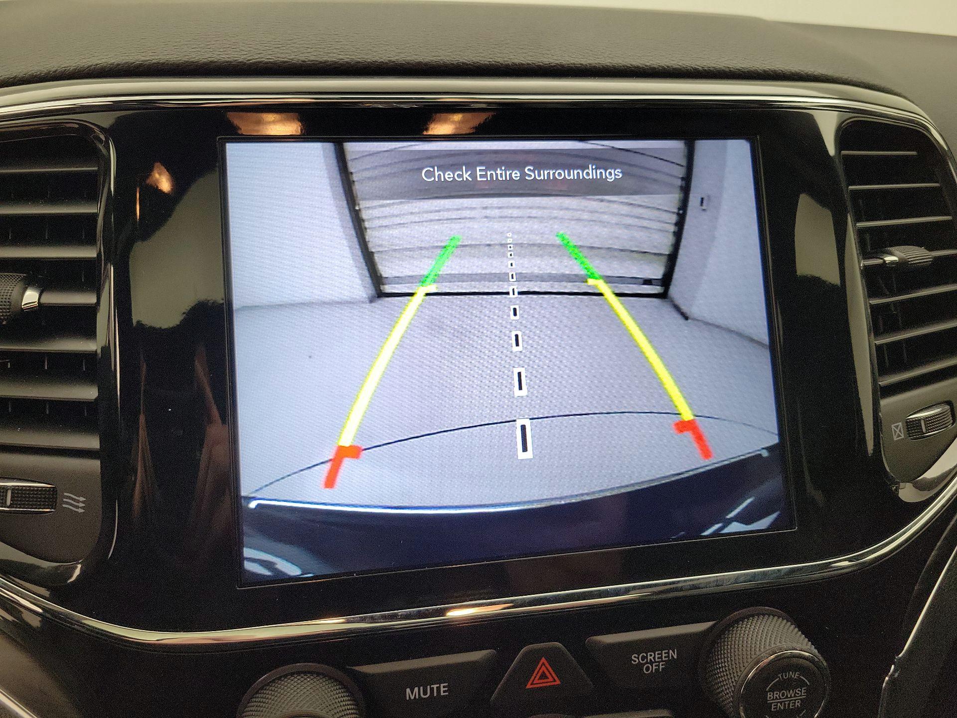 Thumbnail: 2021 Jeep Grand Cherokee - 15