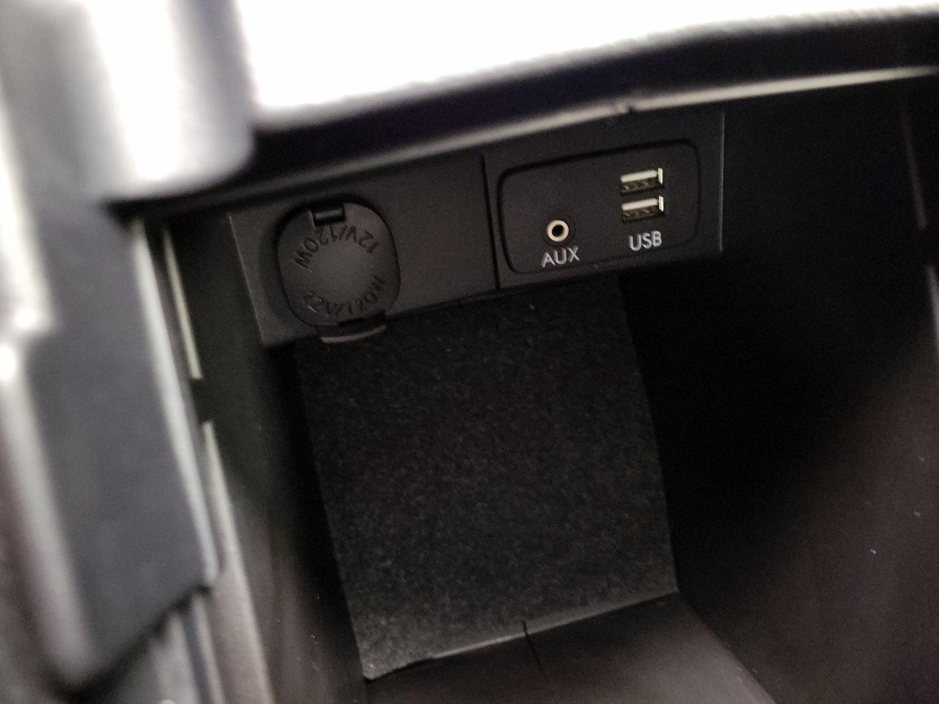 Thumbnail: 2016 Subaru Forester - 19