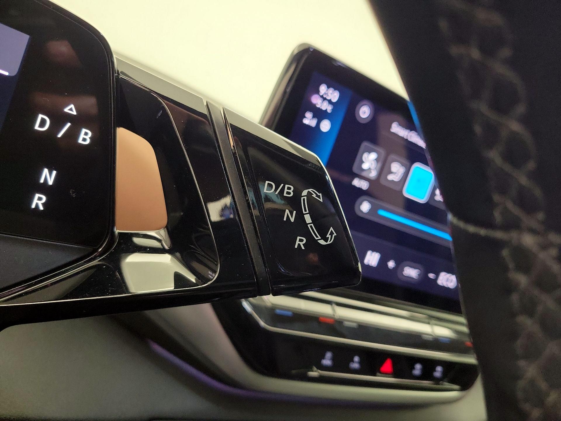 Thumbnail: 2021 Volkswagen ID.4 - 17