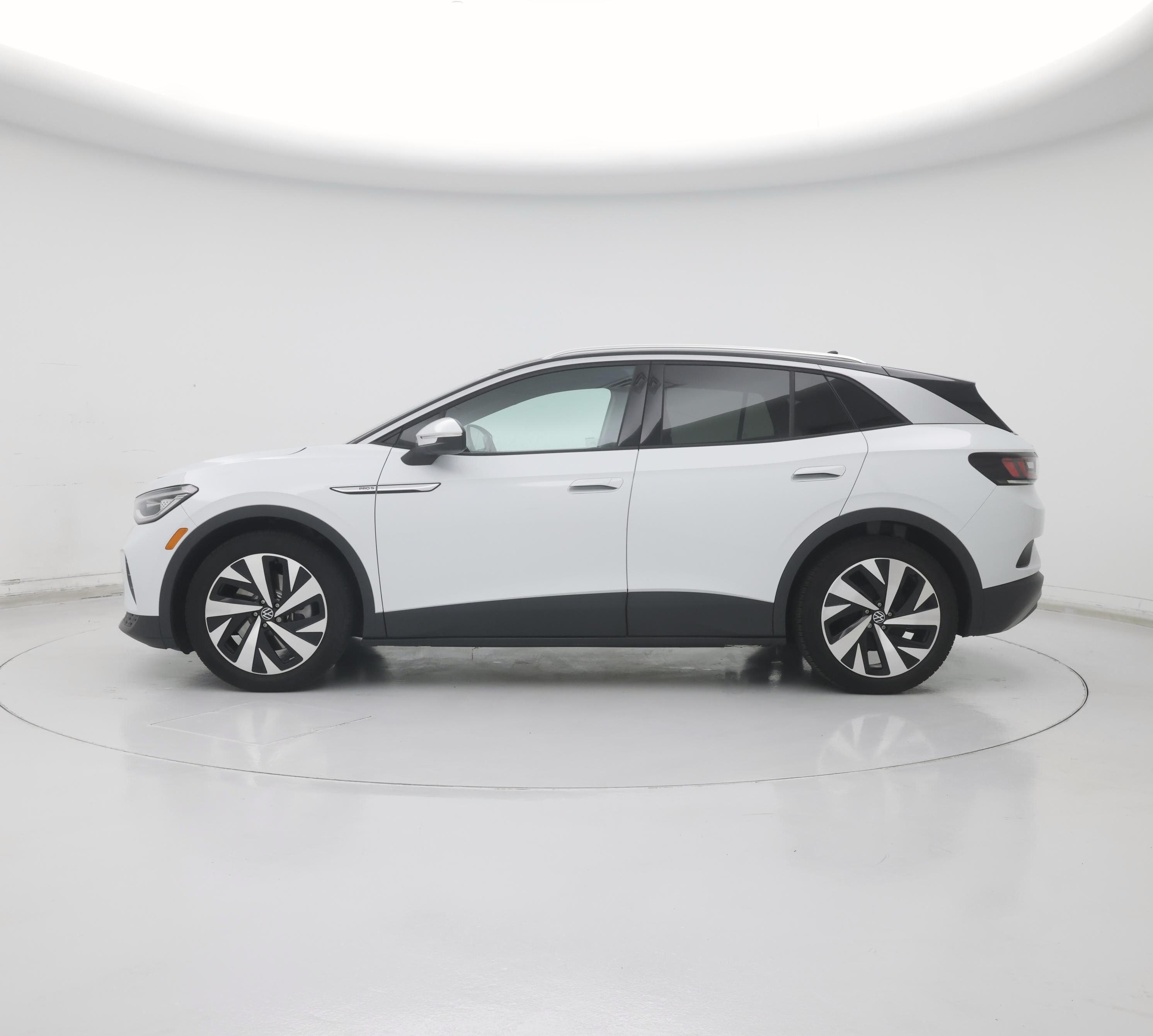 Thumbnail: 2021 Volkswagen ID.4 - 3