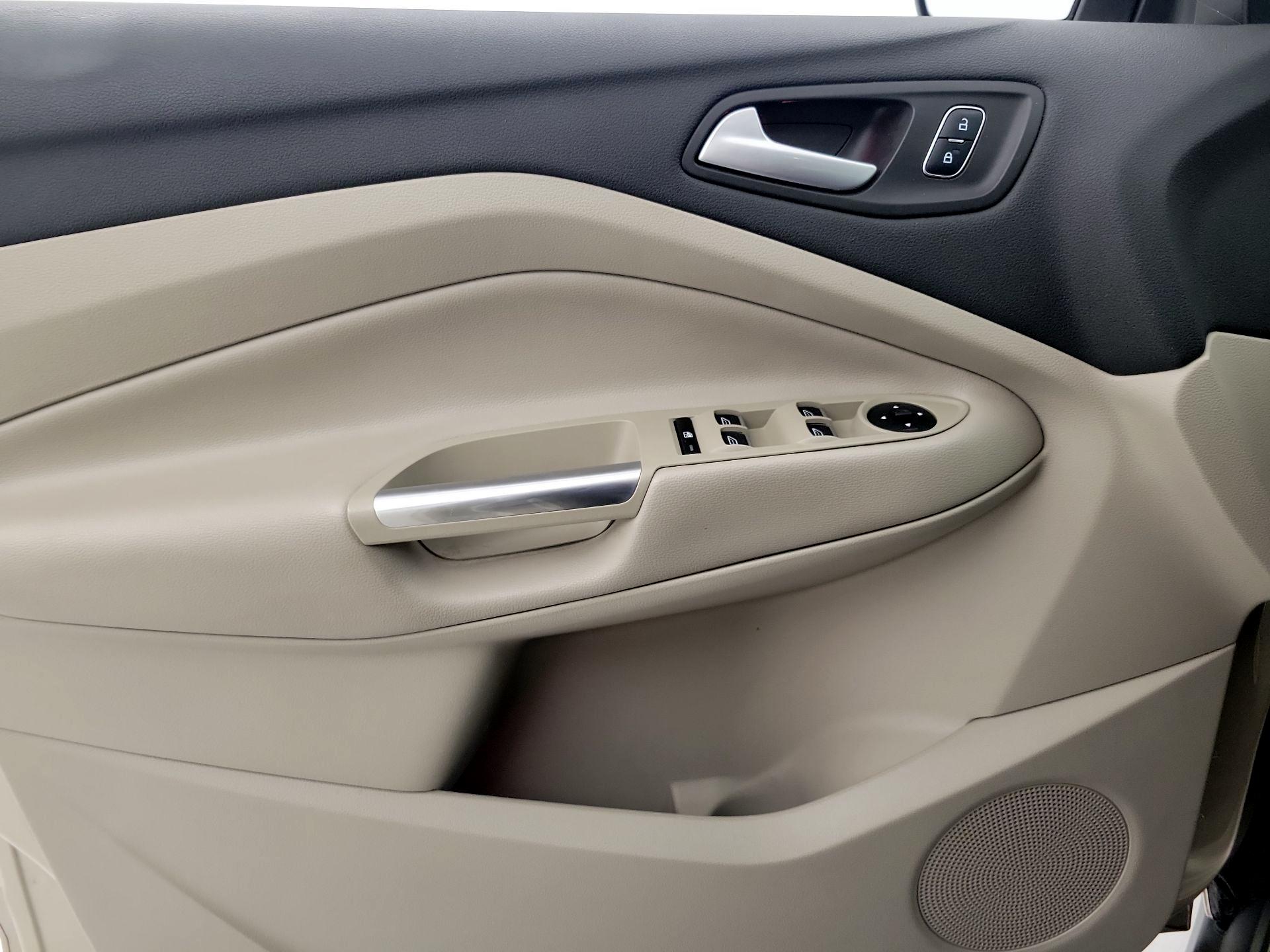 Thumbnail: 2017 Ford C-Max - 12