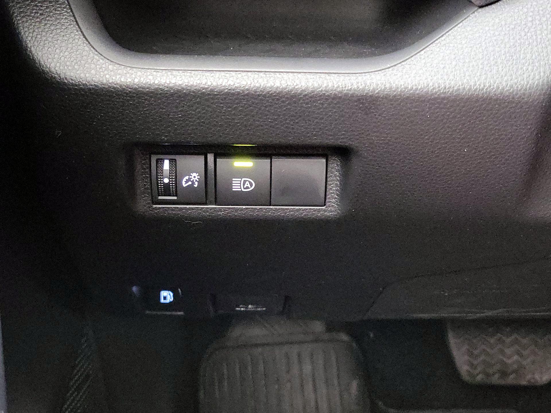 Thumbnail: 2025 Toyota RAV4 - 13