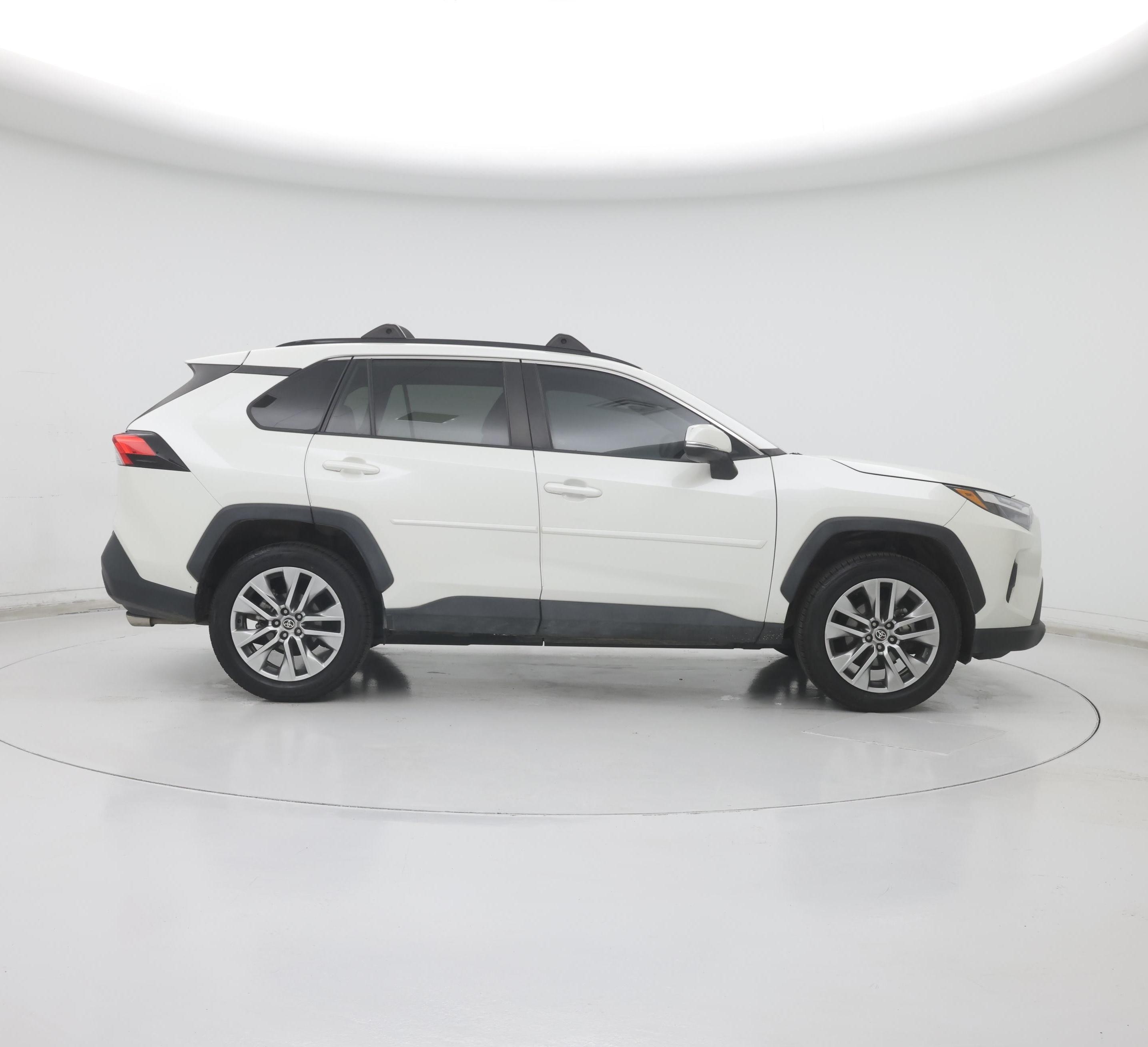 Thumbnail: 2022 Toyota RAV4 - 7