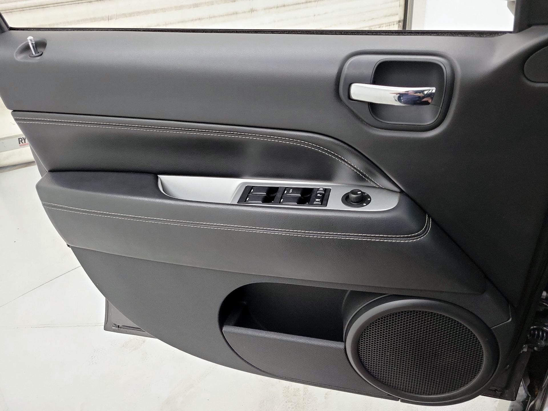 Thumbnail: 2014 Jeep Compass - 12