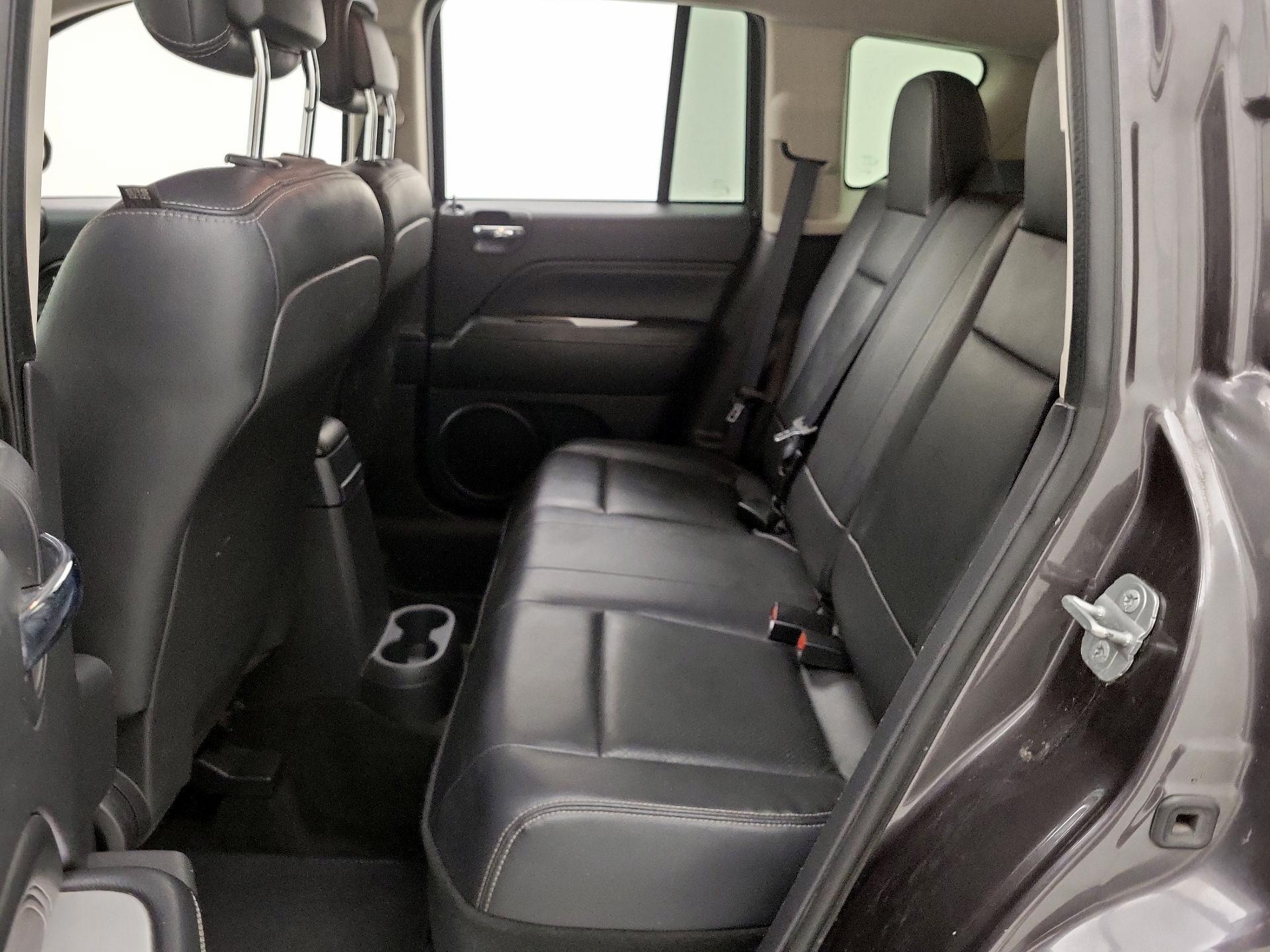 Thumbnail: 2014 Jeep Compass - 18