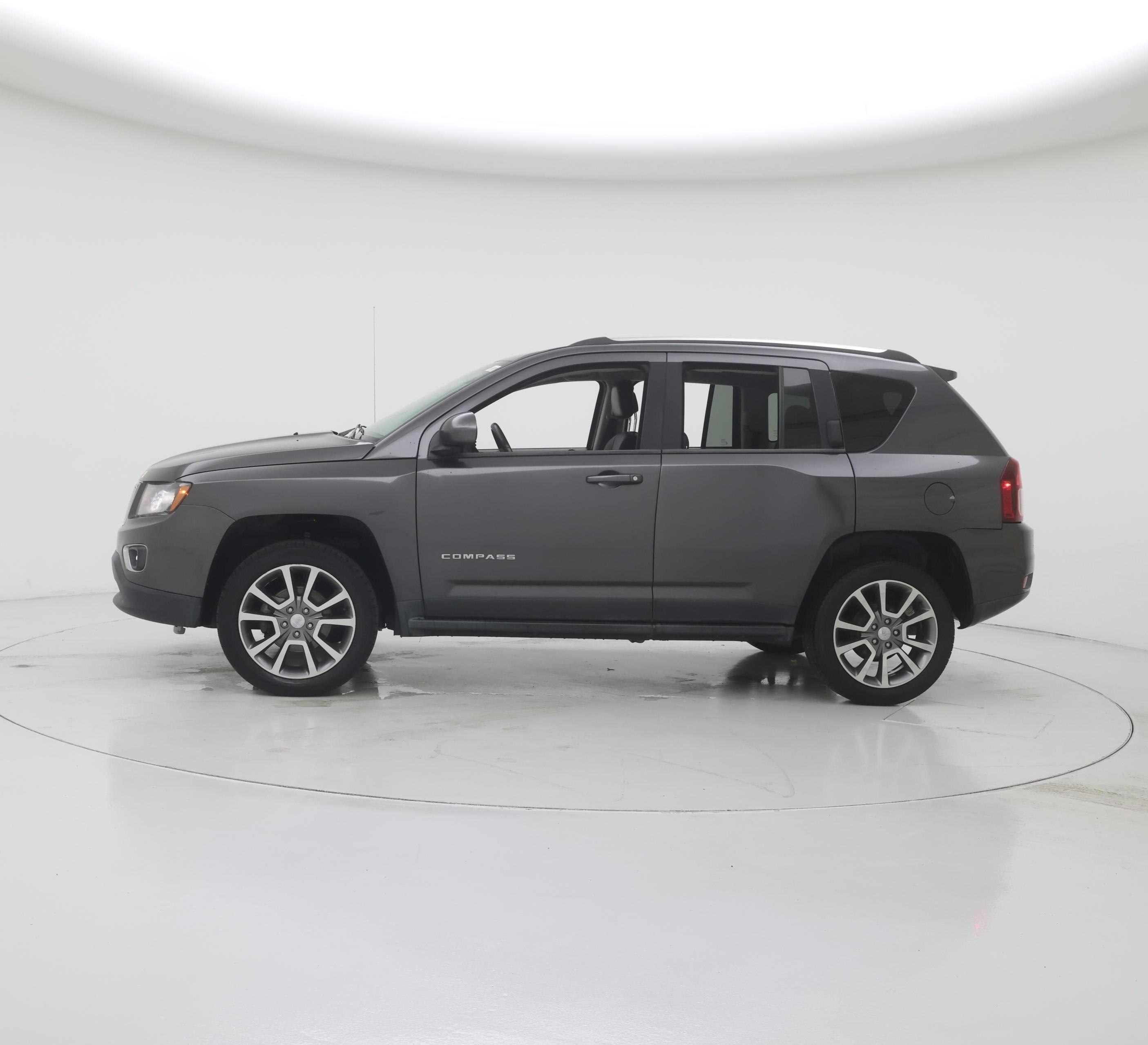 Thumbnail: 2014 Jeep Compass - 3