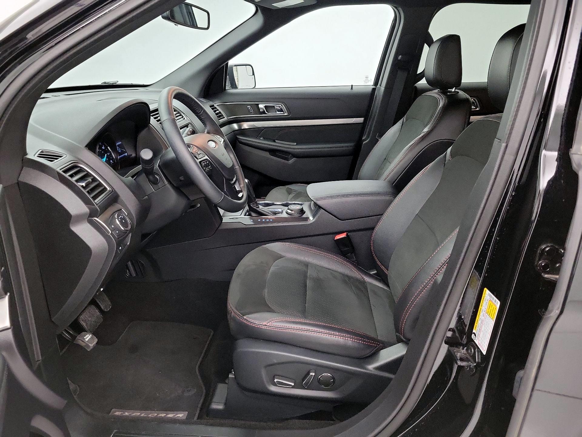 Thumbnail: 2018 Ford Explorer - 11