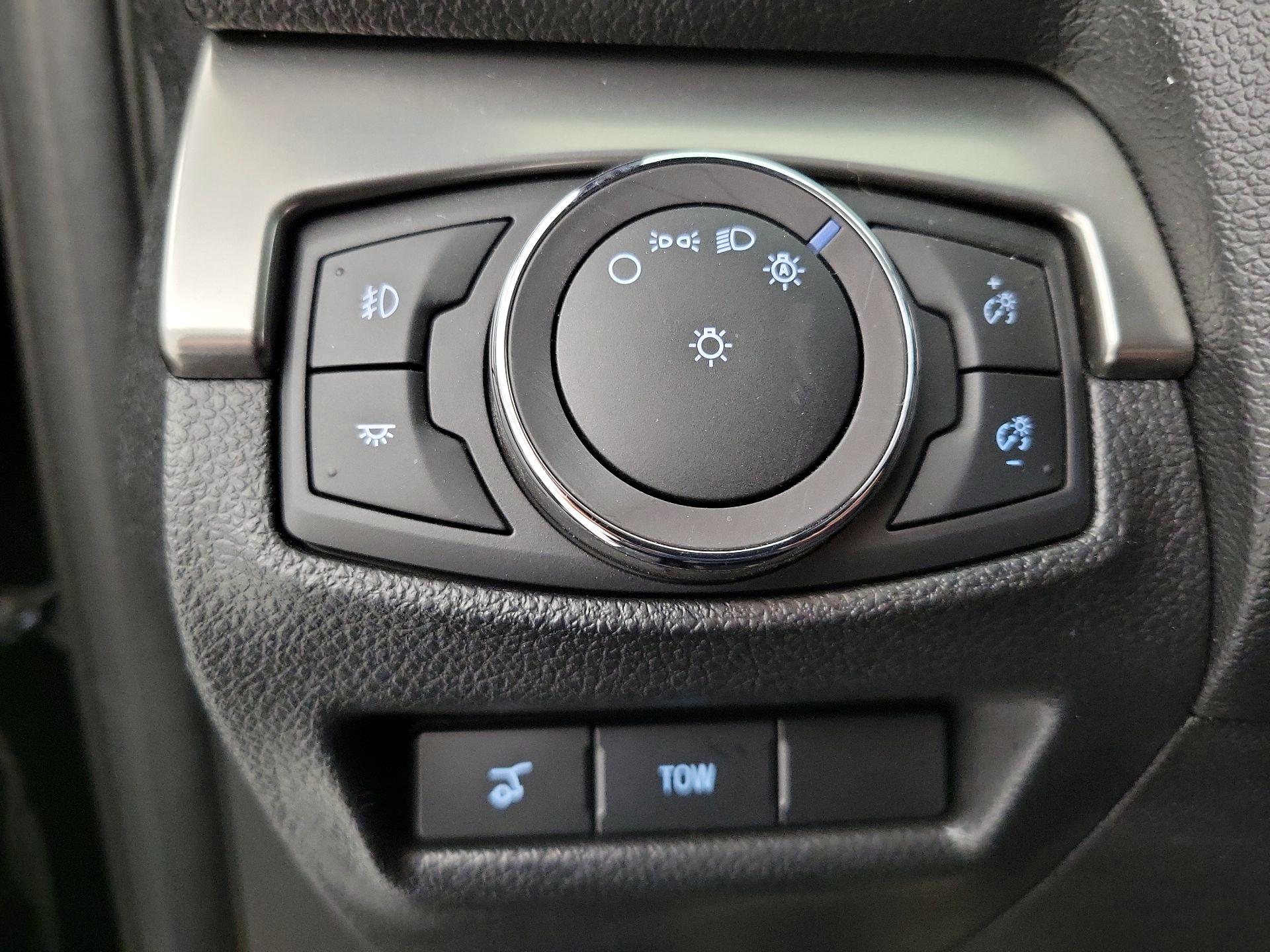 Thumbnail: 2018 Ford Explorer - 13