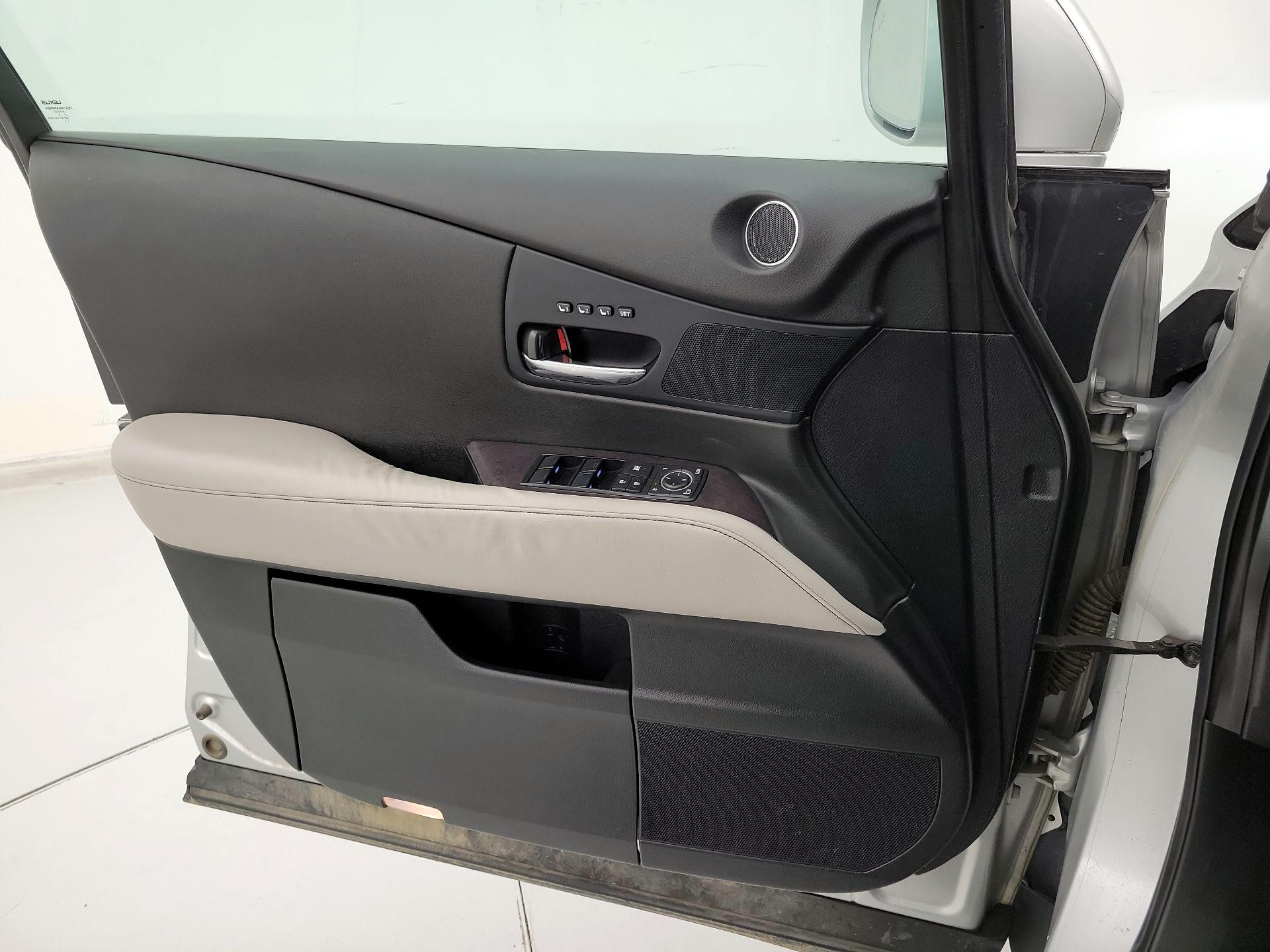 Thumbnail: 2015 Lexus RX - 12