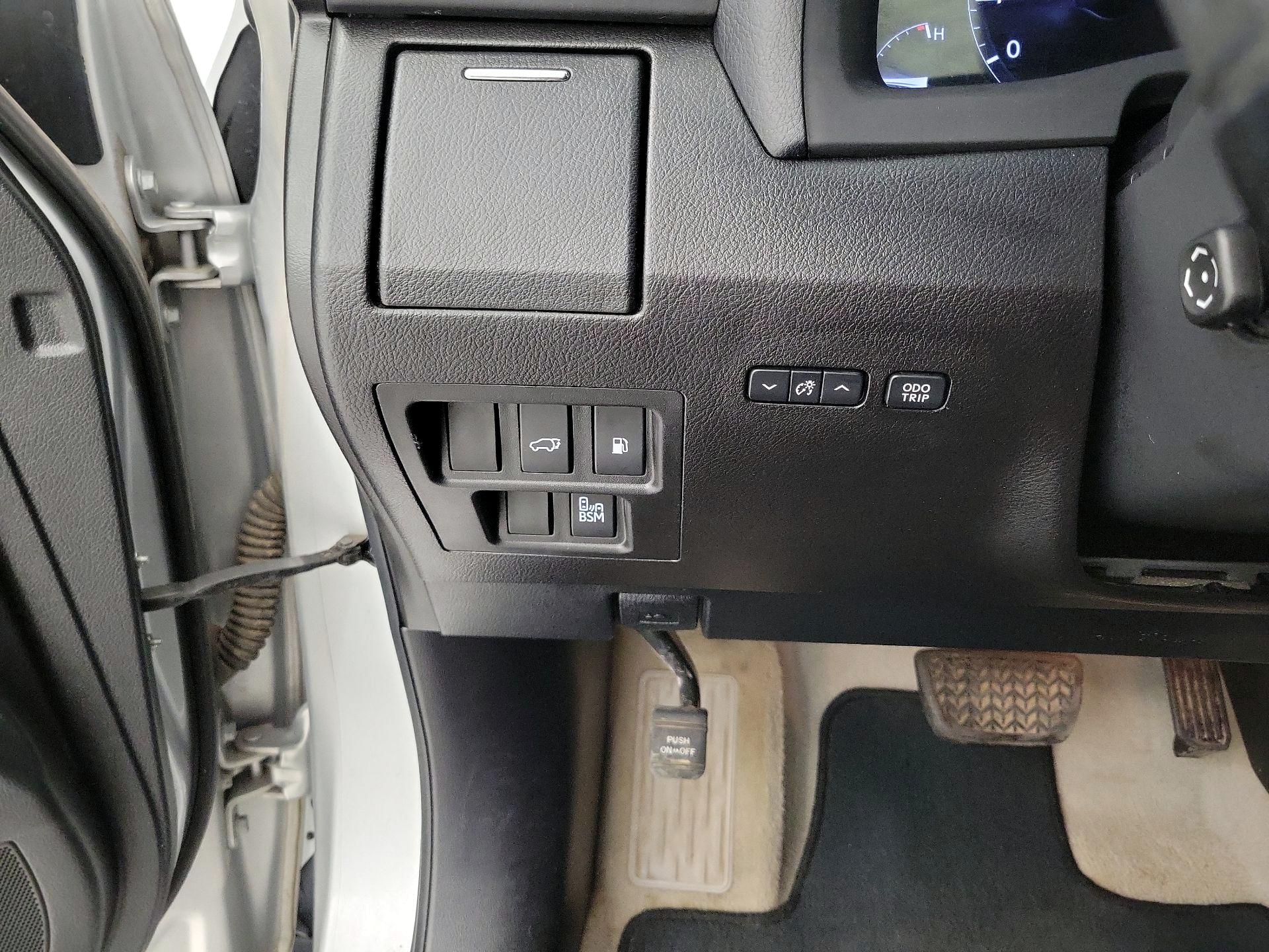 Thumbnail: 2015 Lexus RX - 13