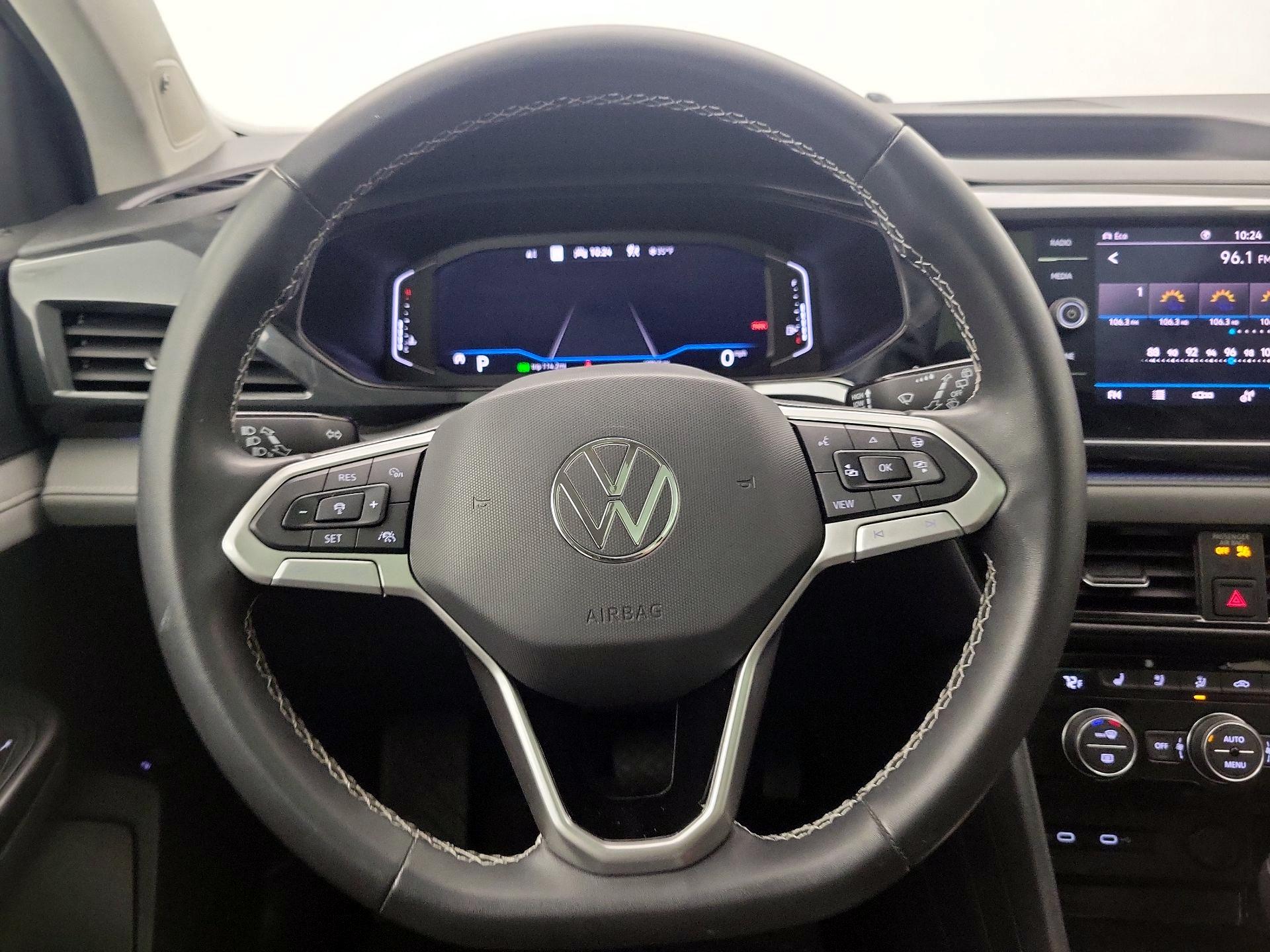 Thumbnail: 2022 Volkswagen Taos - 10