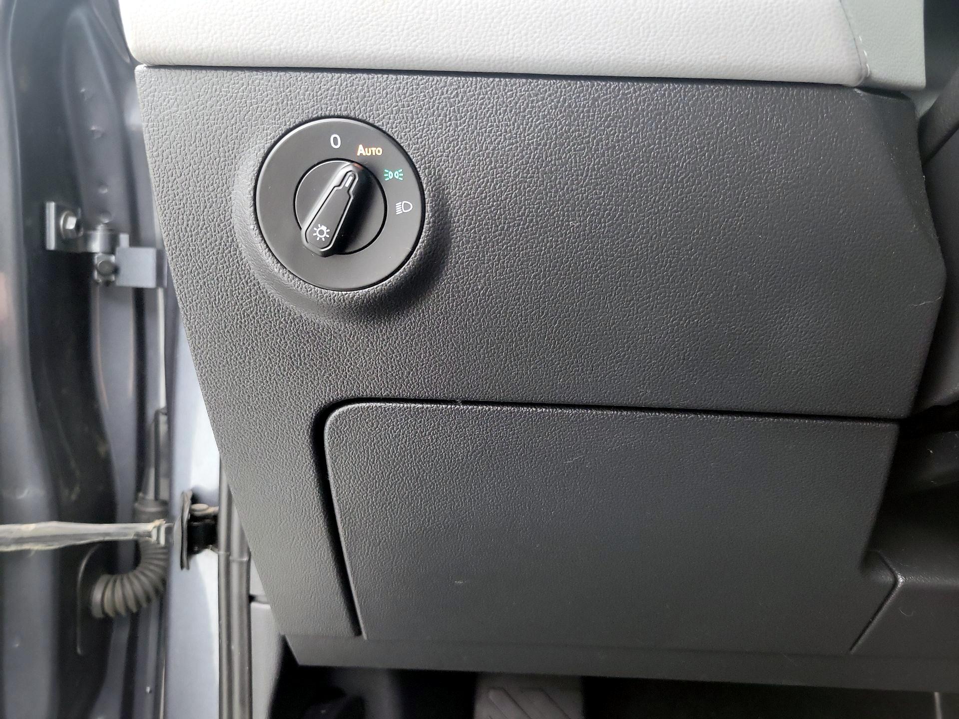 Thumbnail: 2022 Volkswagen Taos - 13