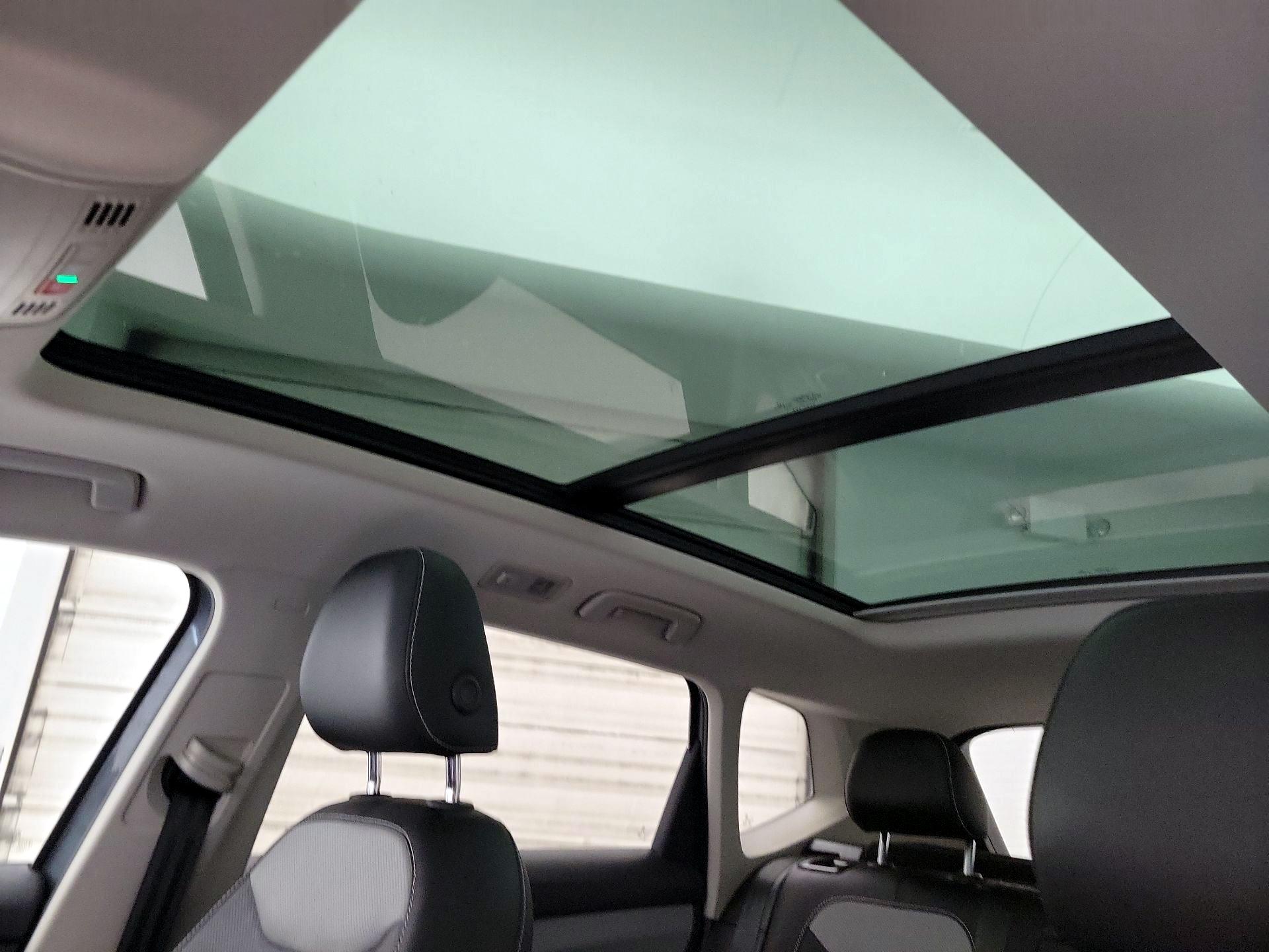 Thumbnail: 2022 Volkswagen Taos - 19