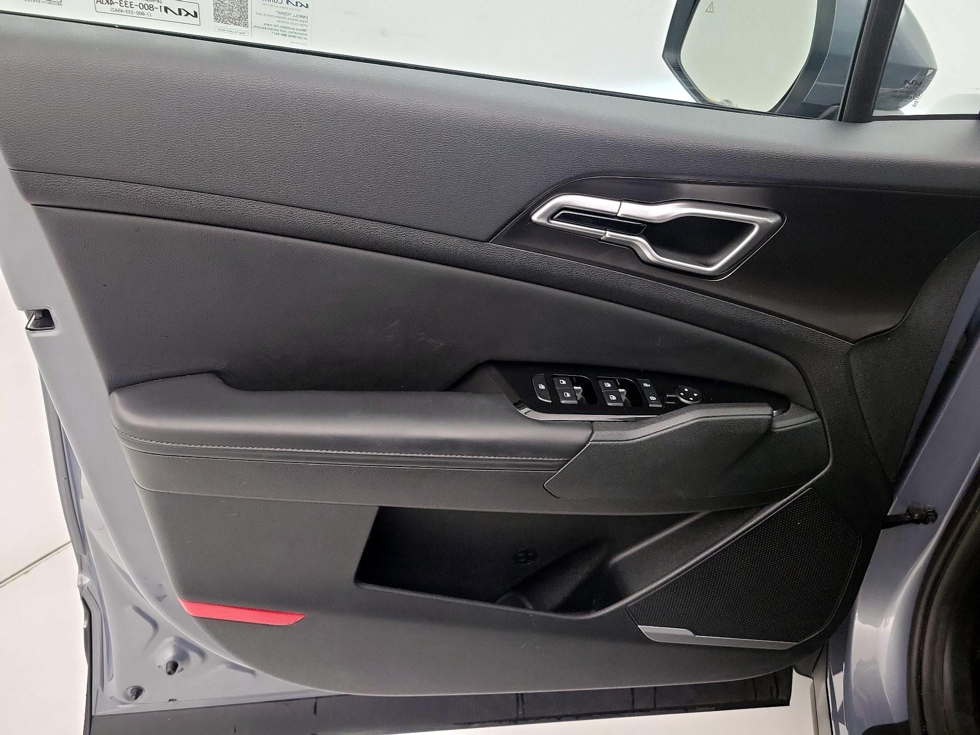 Thumbnail: 2023 Kia Sportage - 12