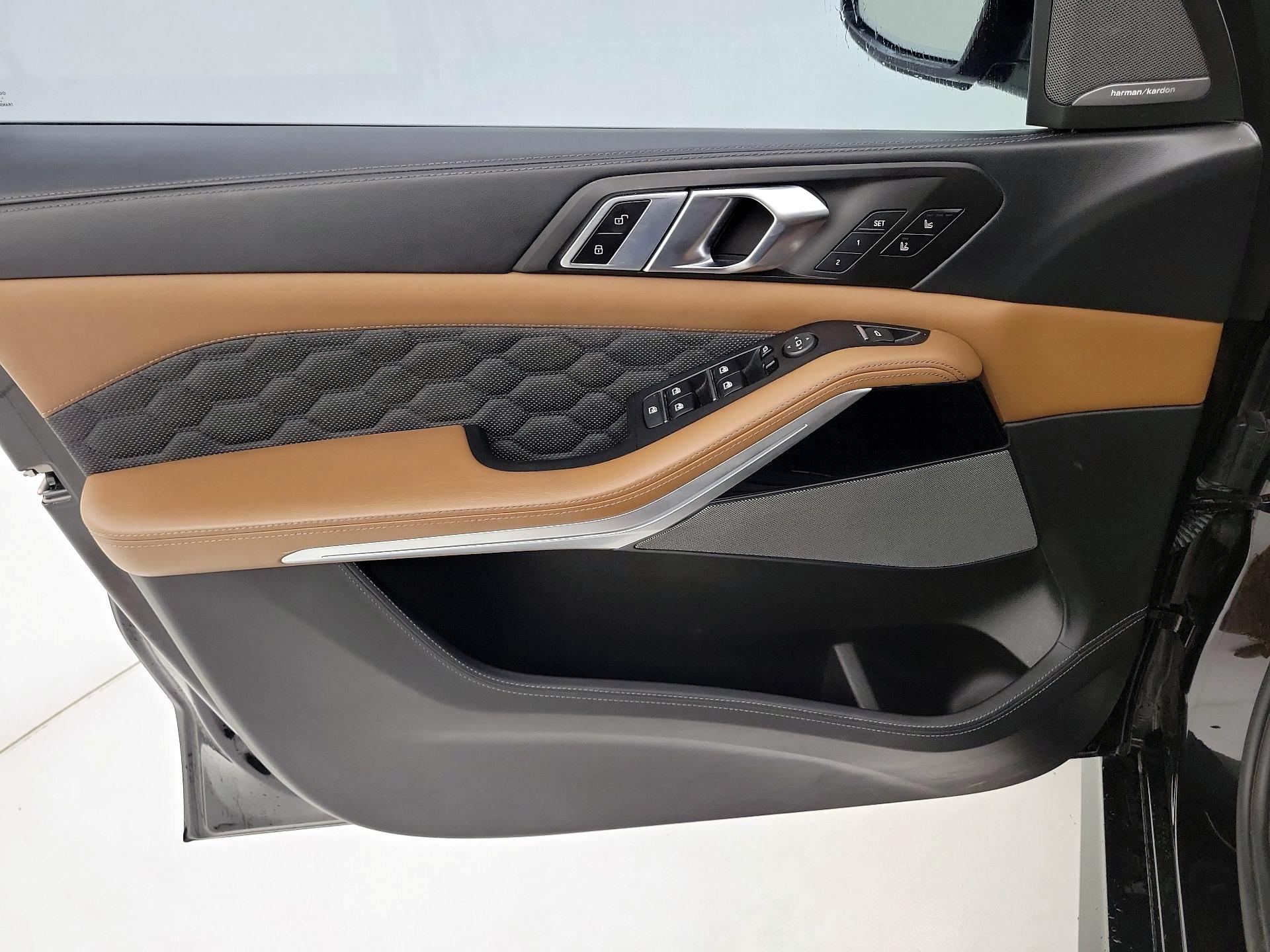 Thumbnail: 2022 BMW X5 - 12