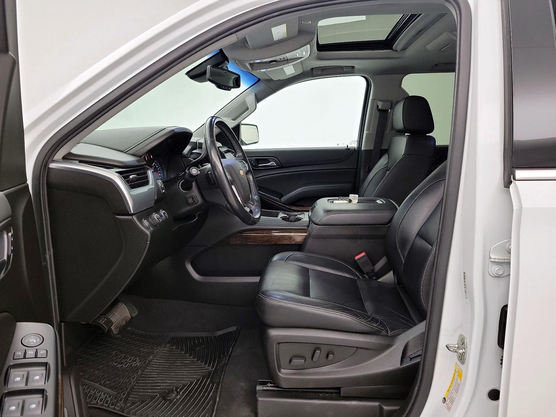 Thumbnail: 2019 Chevrolet Tahoe - 11