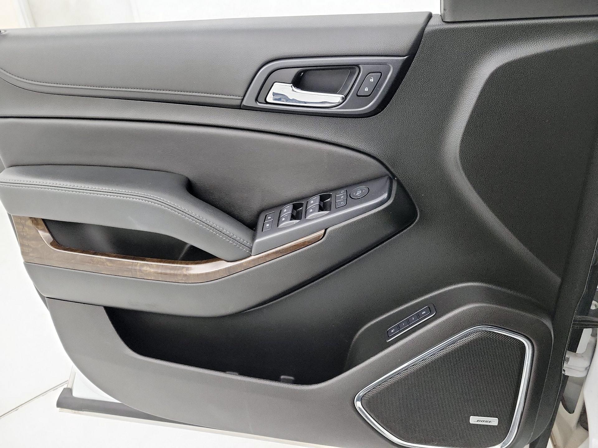 Thumbnail: 2019 Chevrolet Tahoe - 12