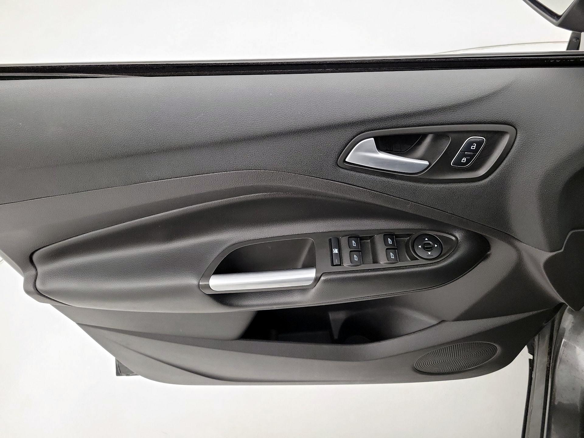 Thumbnail: 2017 Ford Escape - 12