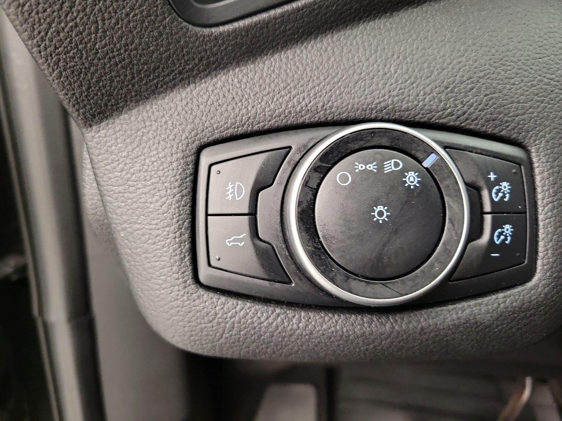 Thumbnail: 2017 Ford Escape - 13