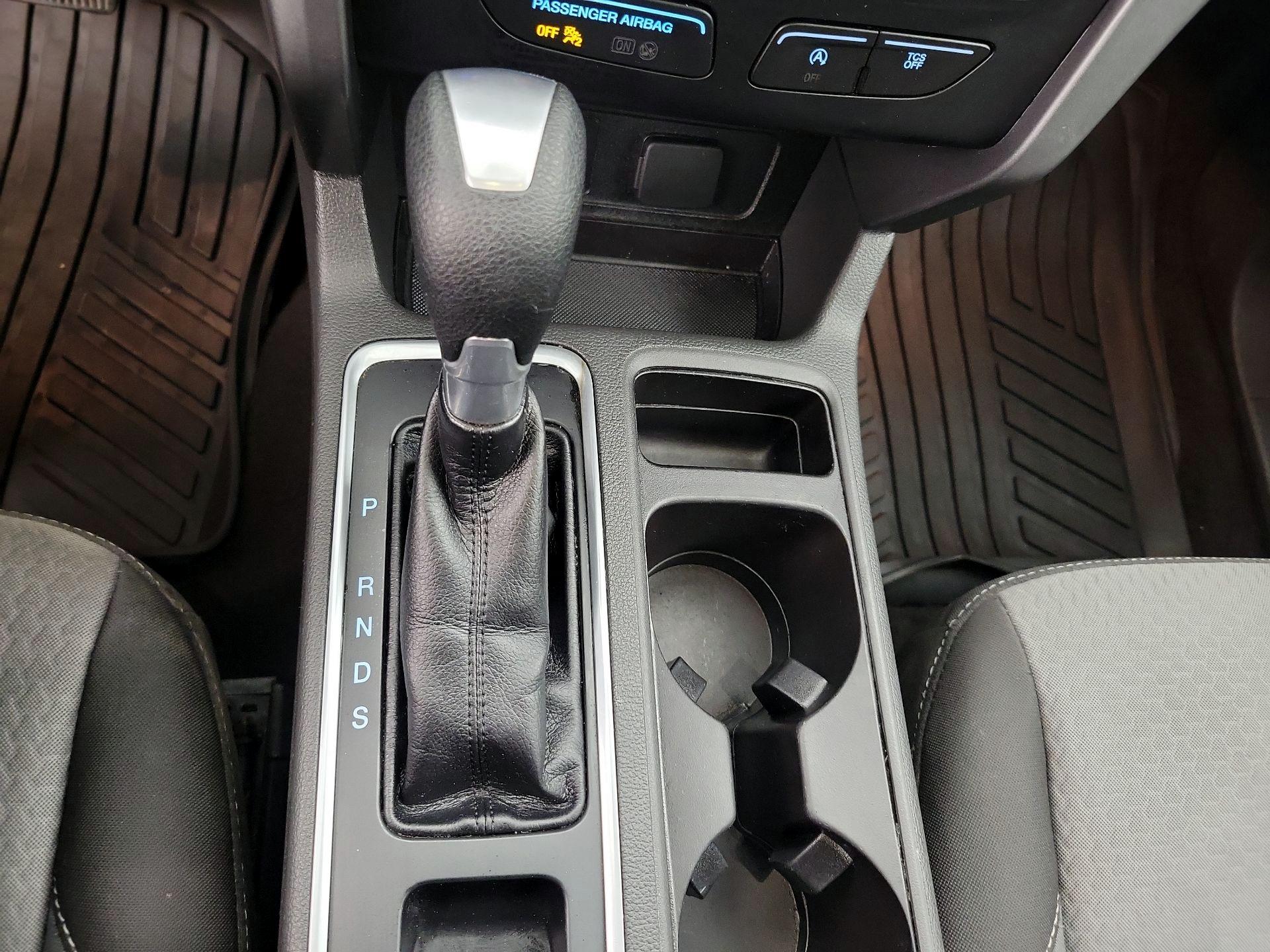 Thumbnail: 2017 Ford Escape - 17