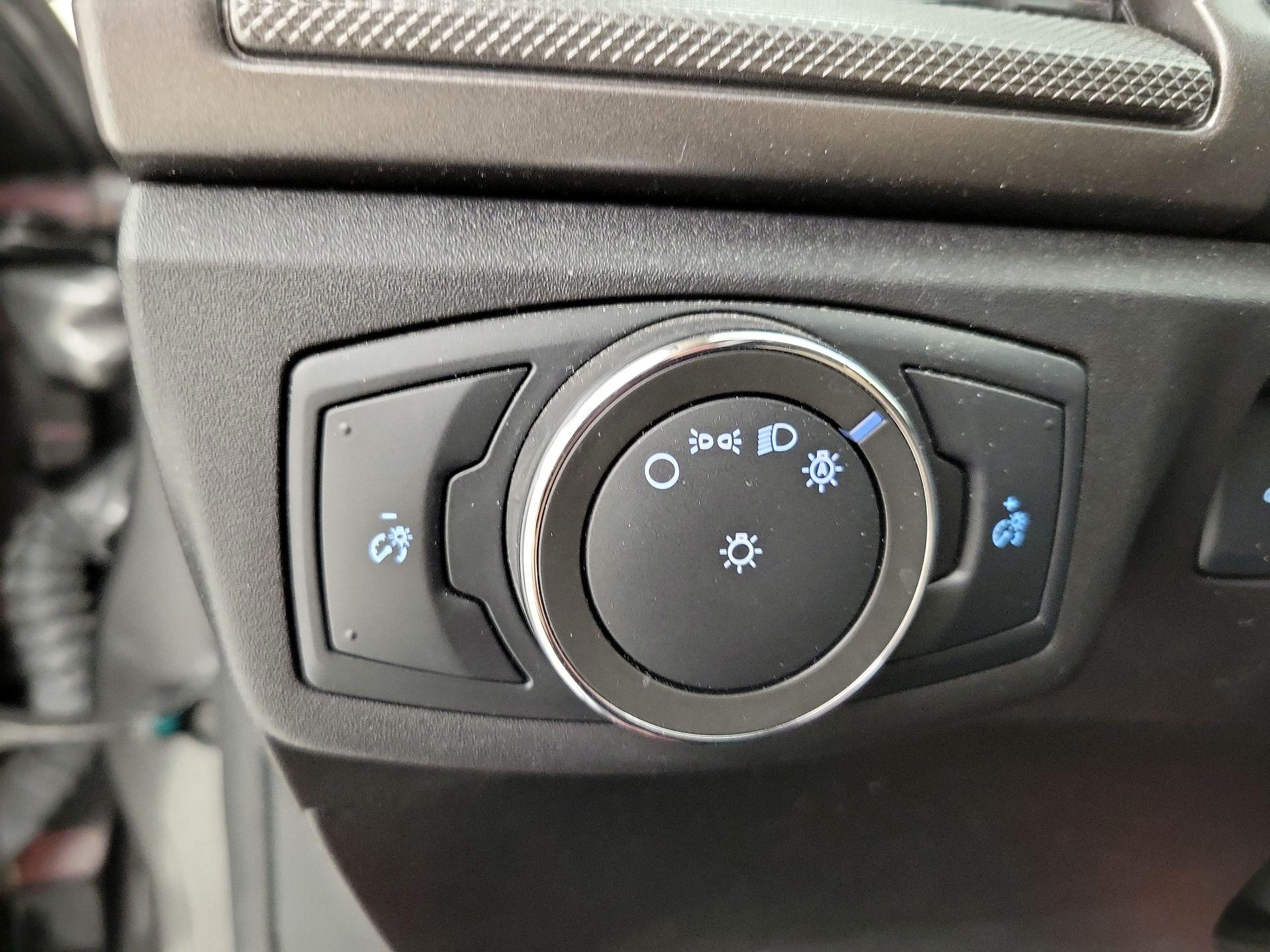 Thumbnail: 2017 Ford Fusion - 13