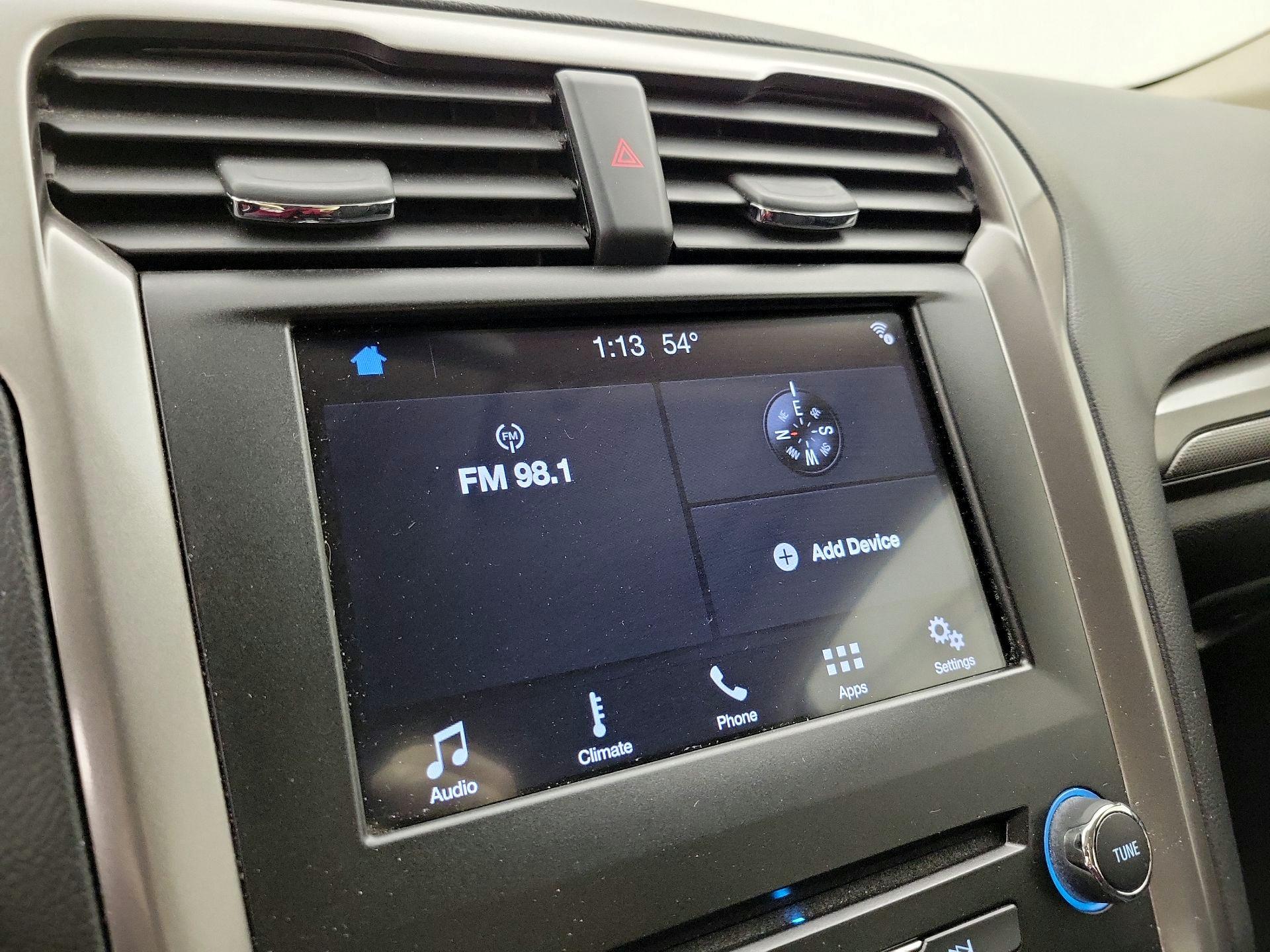 Thumbnail: 2017 Ford Fusion - 16