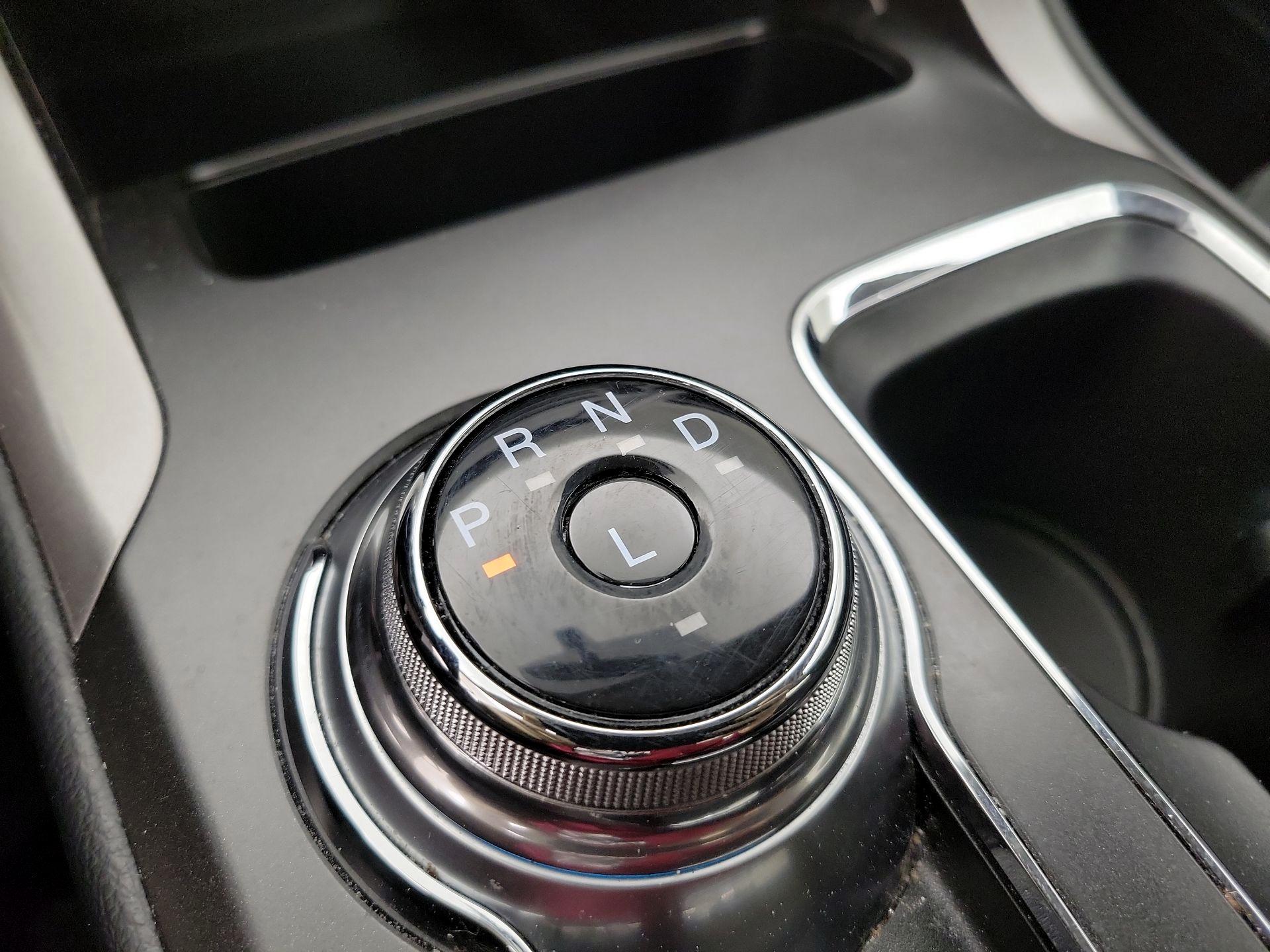 Thumbnail: 2017 Ford Fusion - 18