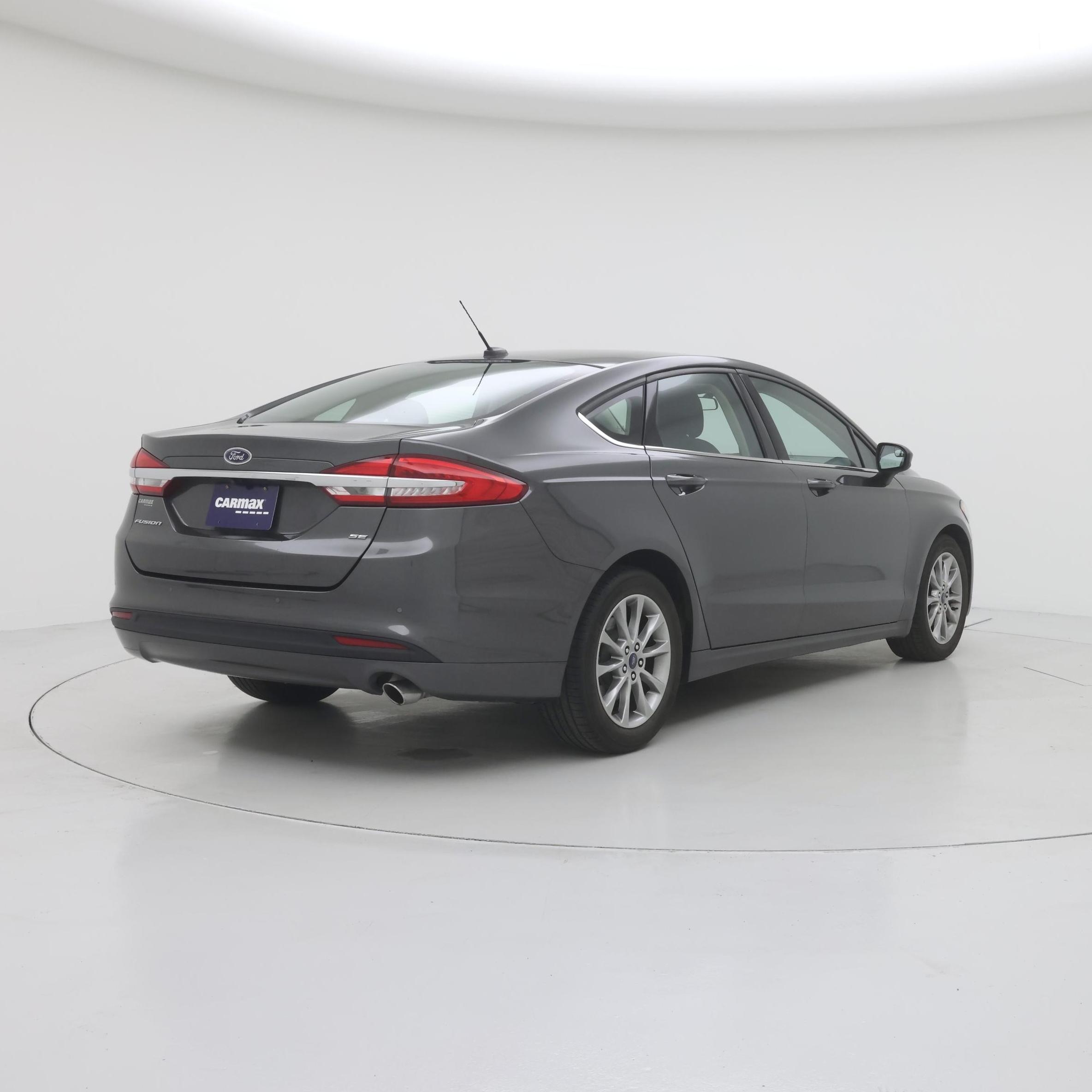 Thumbnail: 2017 Ford Fusion - 8