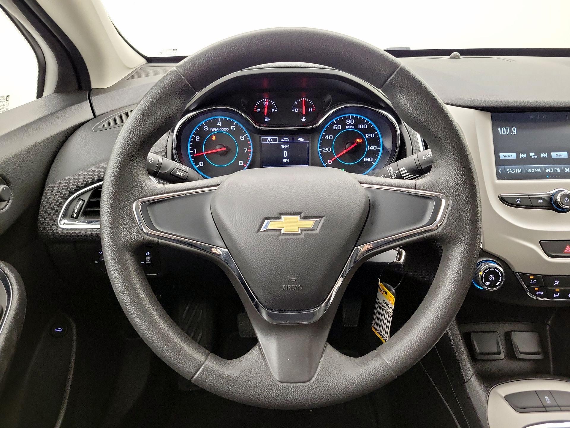 Thumbnail: 2016 Chevrolet Cruze - 10