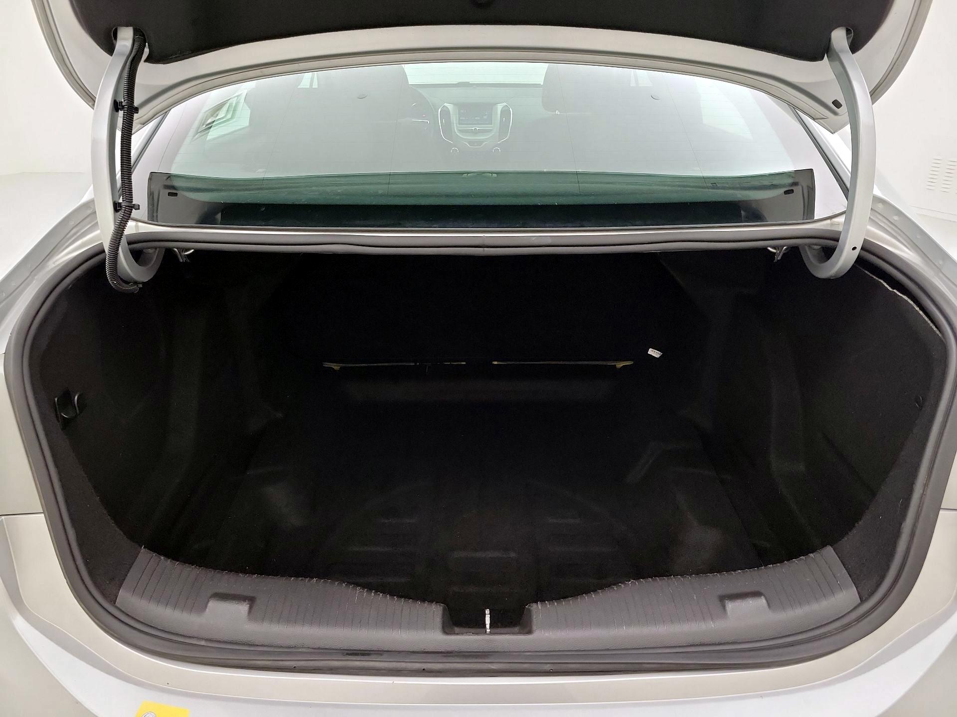 Thumbnail: 2016 Chevrolet Cruze - 20