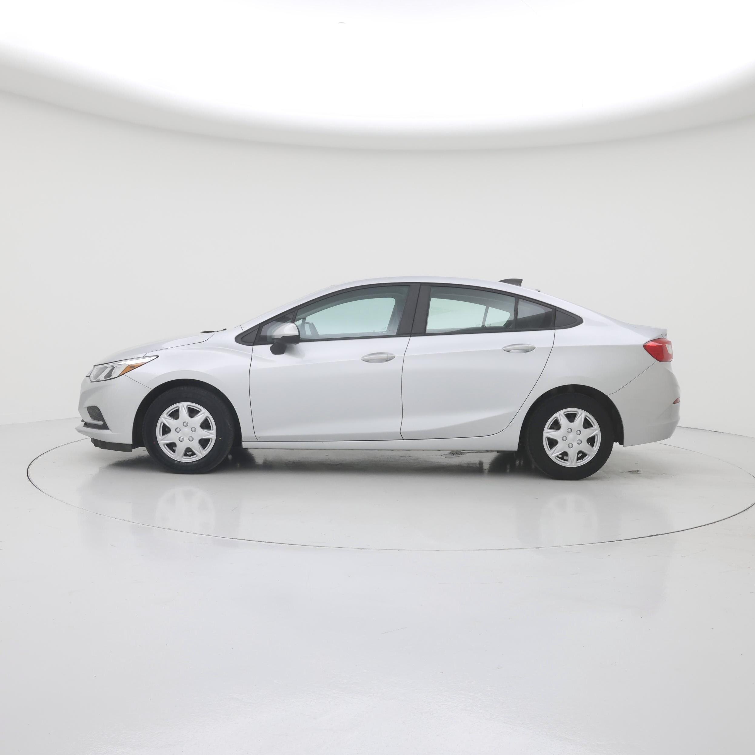 Thumbnail: 2016 Chevrolet Cruze - 3