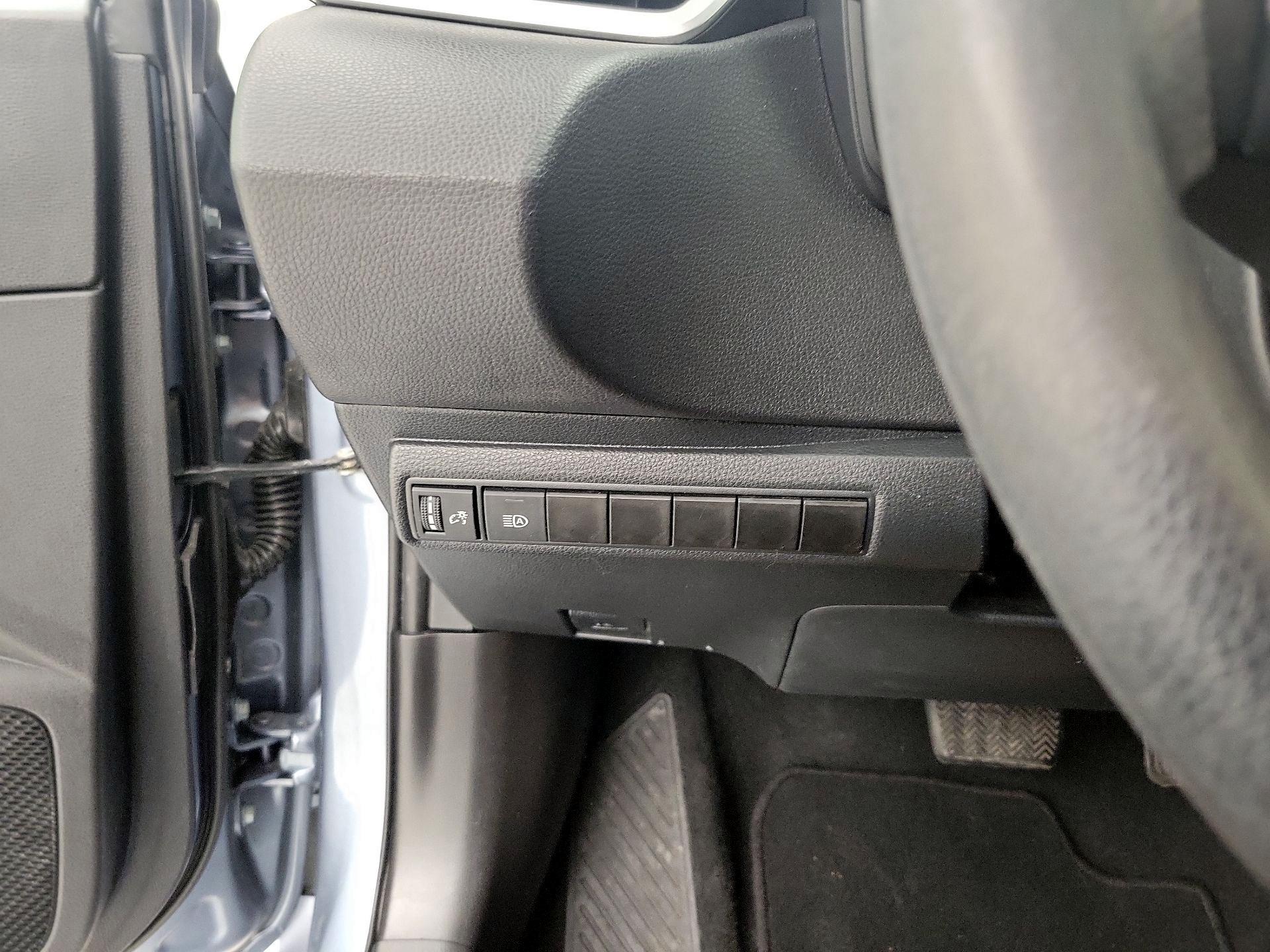 Thumbnail: 2021 Toyota Corolla - 13