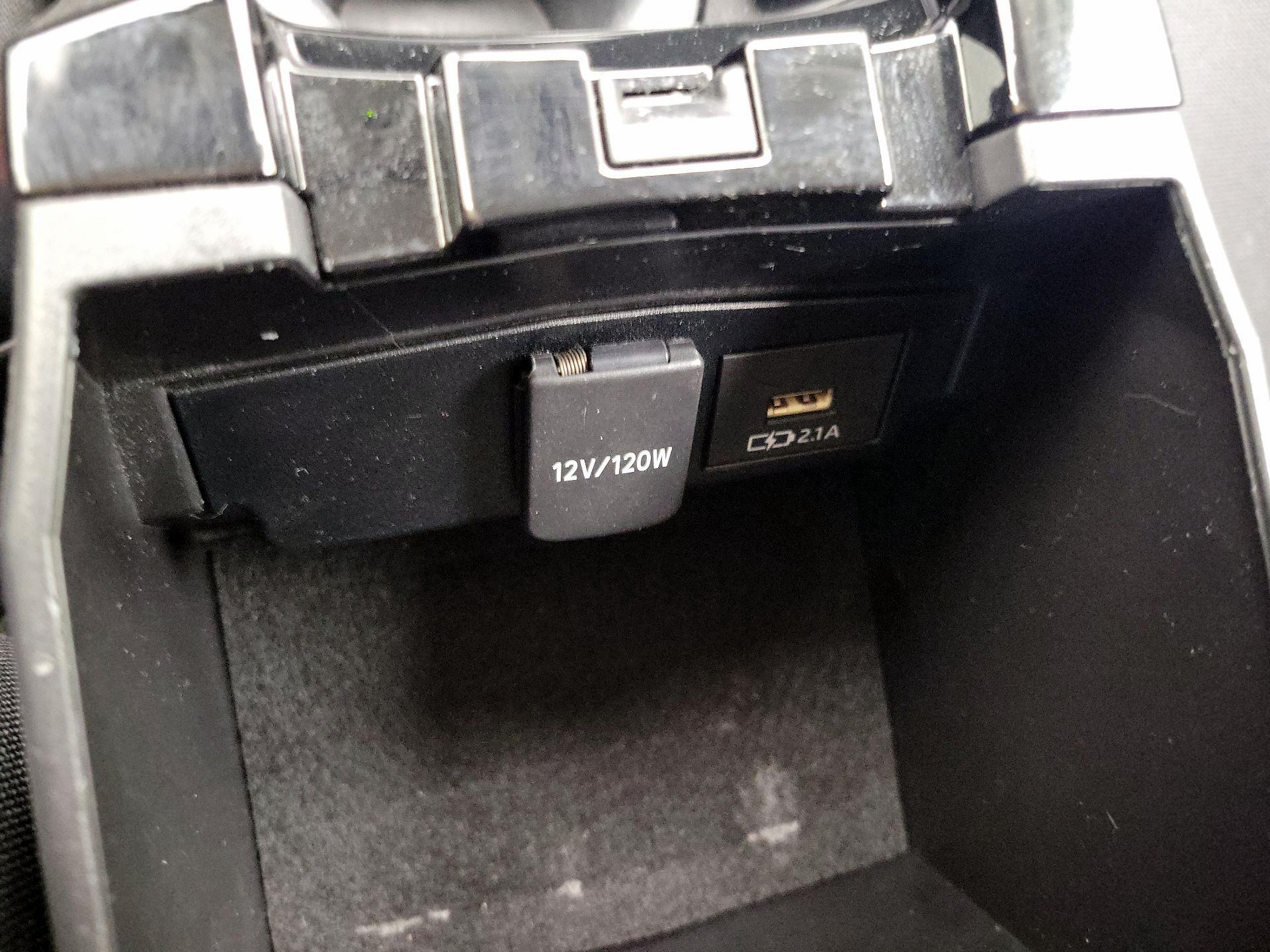 Thumbnail: 2021 Toyota Corolla - 18