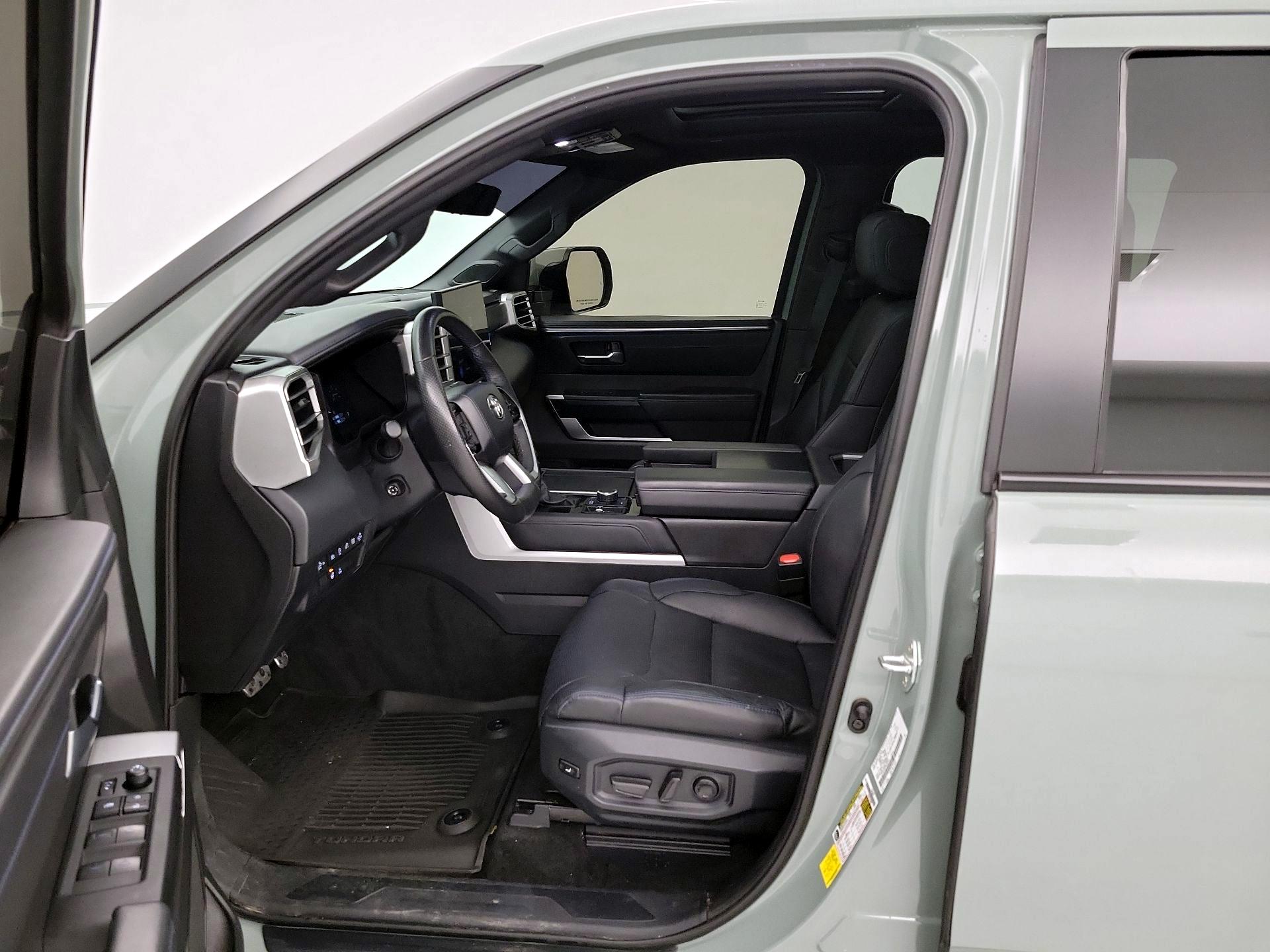 Thumbnail: 2024 Toyota Tundra - 11