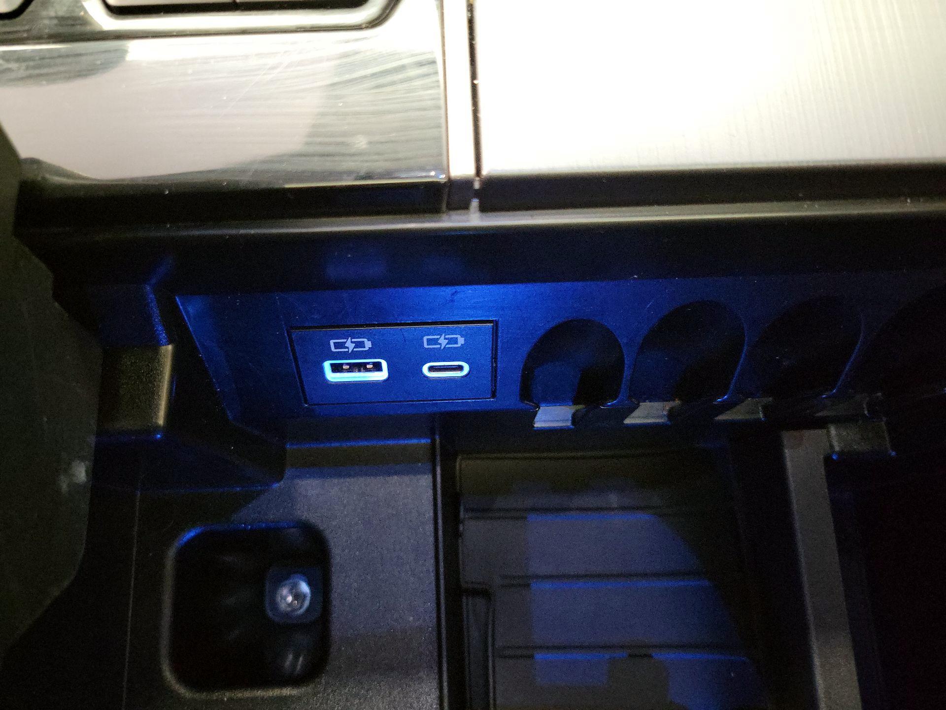 Thumbnail: 2024 Toyota Tundra - 18