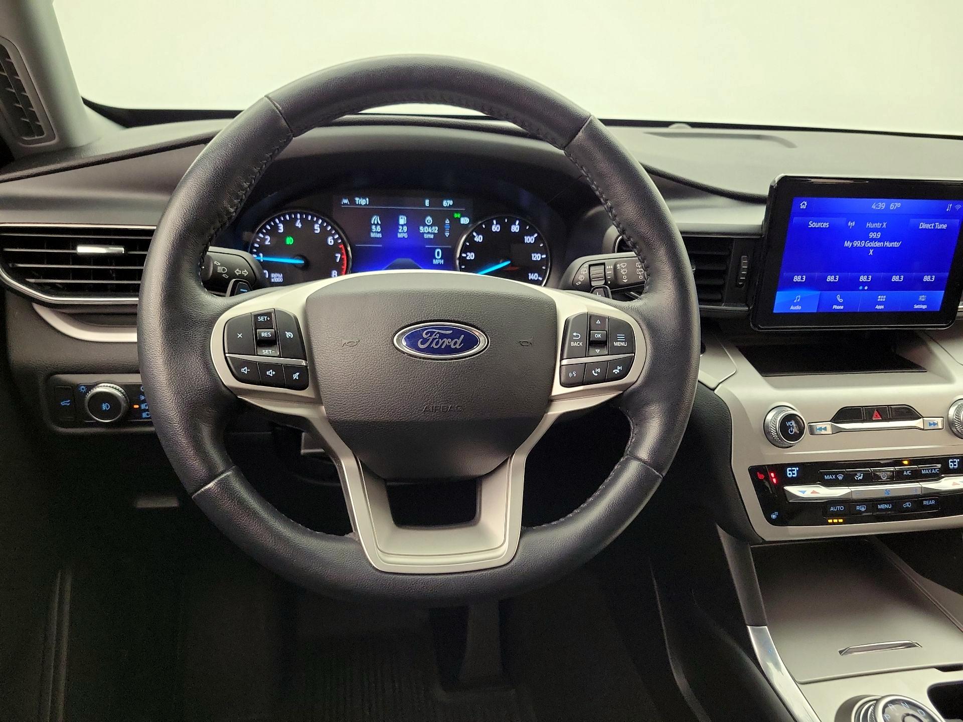 Thumbnail: 2020 Ford Explorer - 10