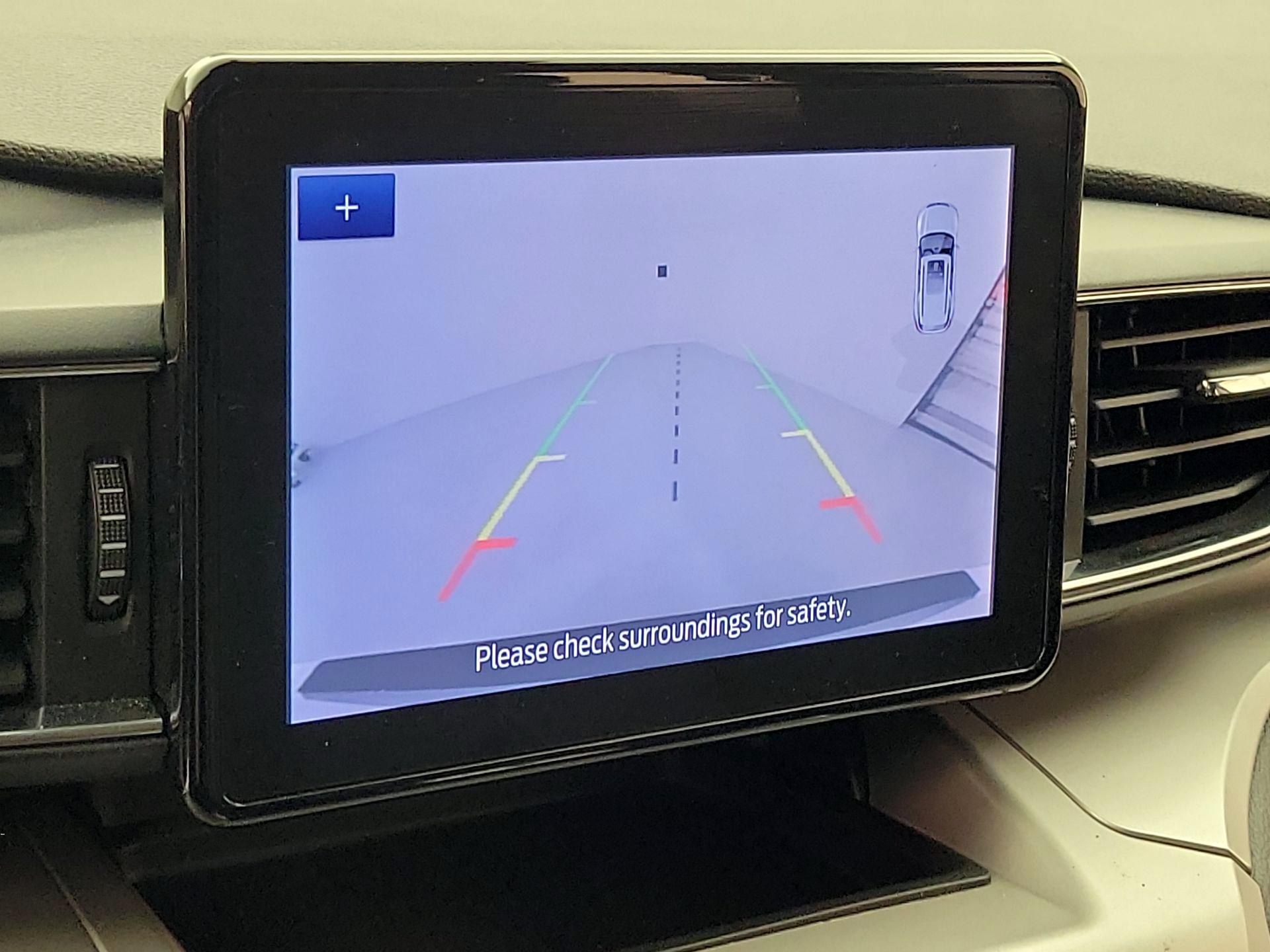 Thumbnail: 2020 Ford Explorer - 14