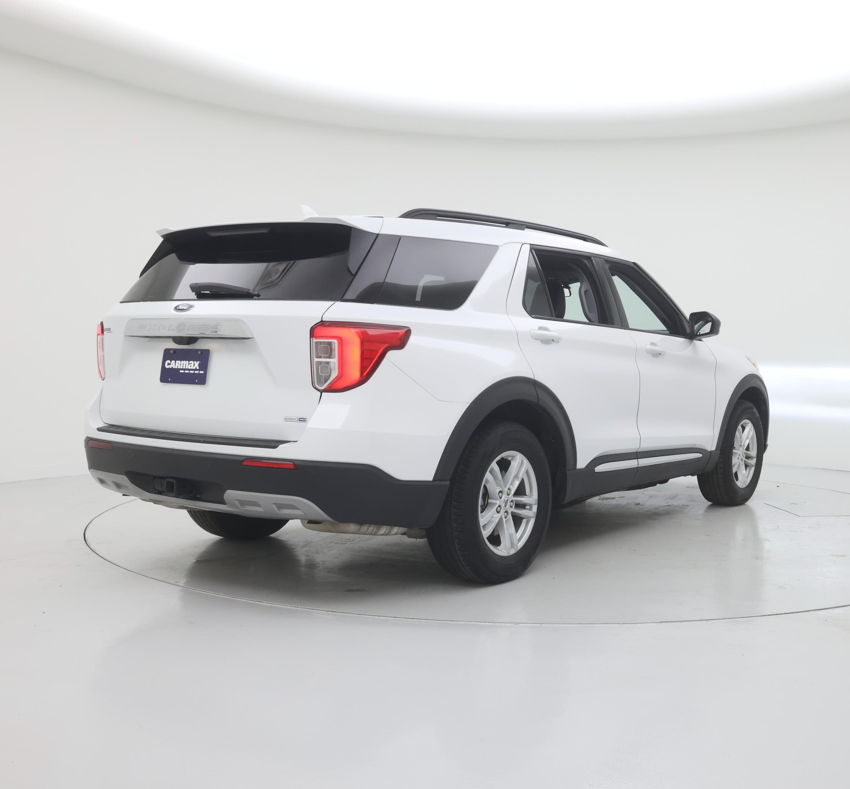 Thumbnail: 2020 Ford Explorer - 8