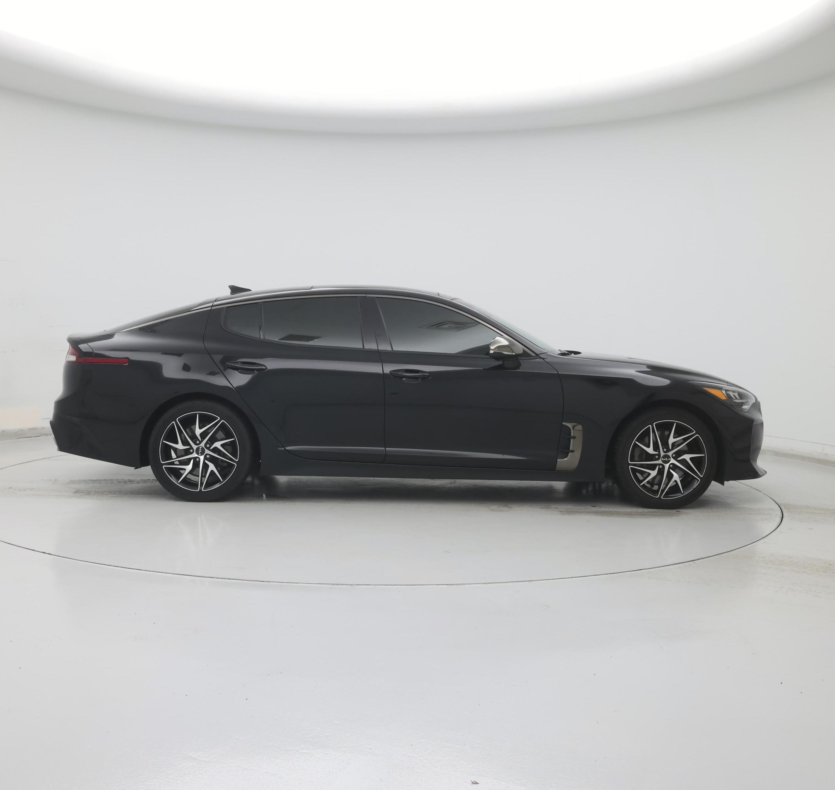 Thumbnail: 2022 Kia Stinger - 7