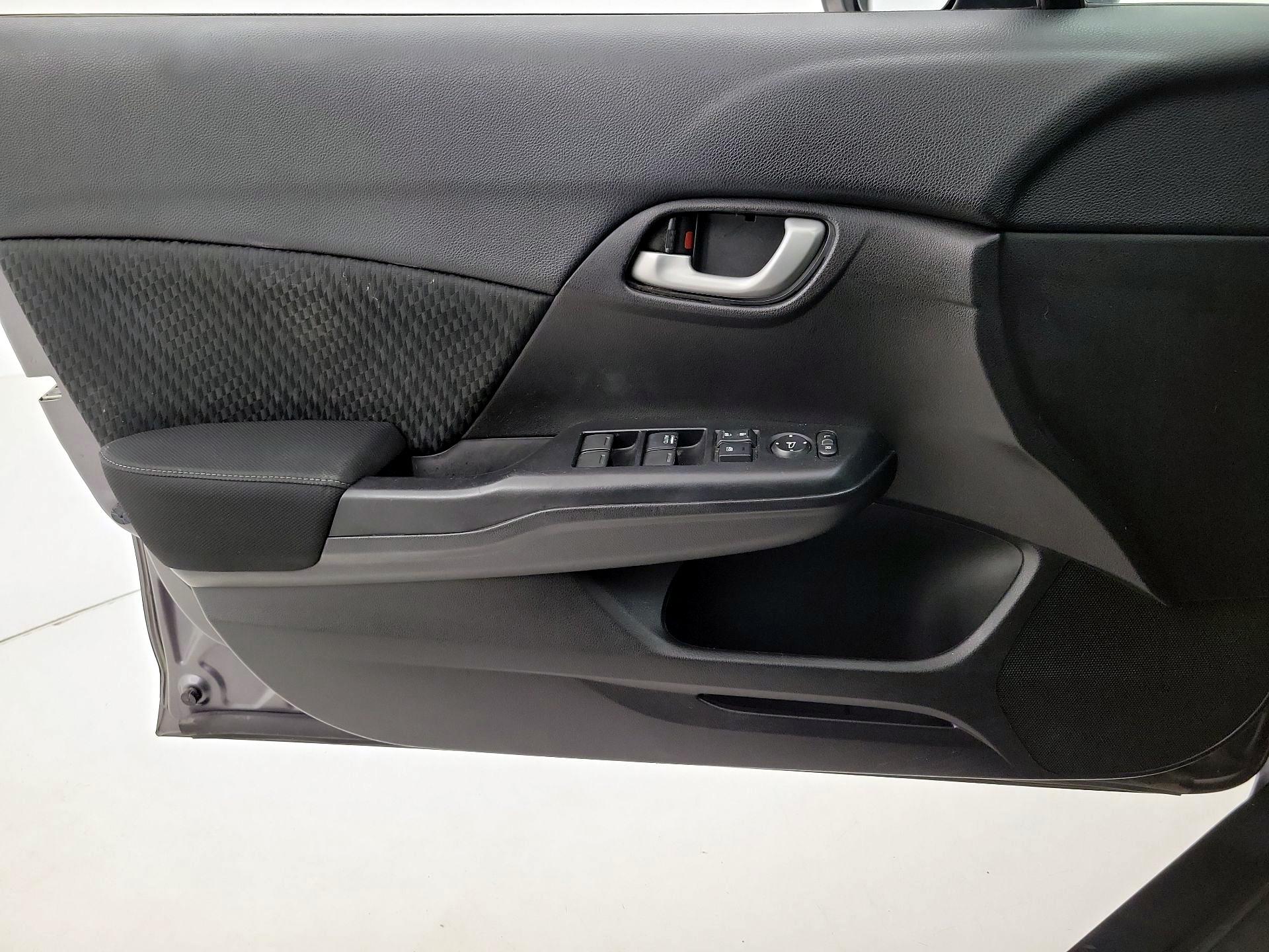 Thumbnail: 2015 Honda Civic - 12