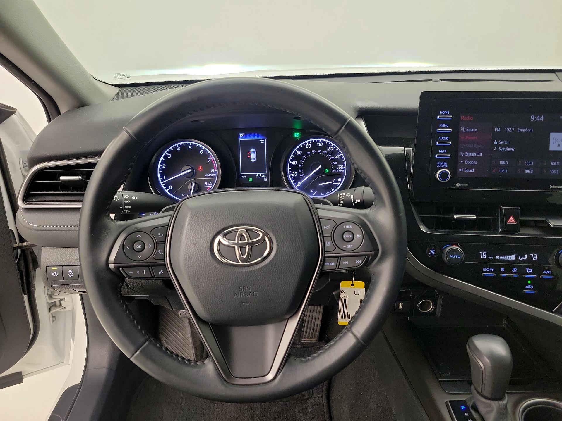 Thumbnail: 2022 Toyota Camry - 10