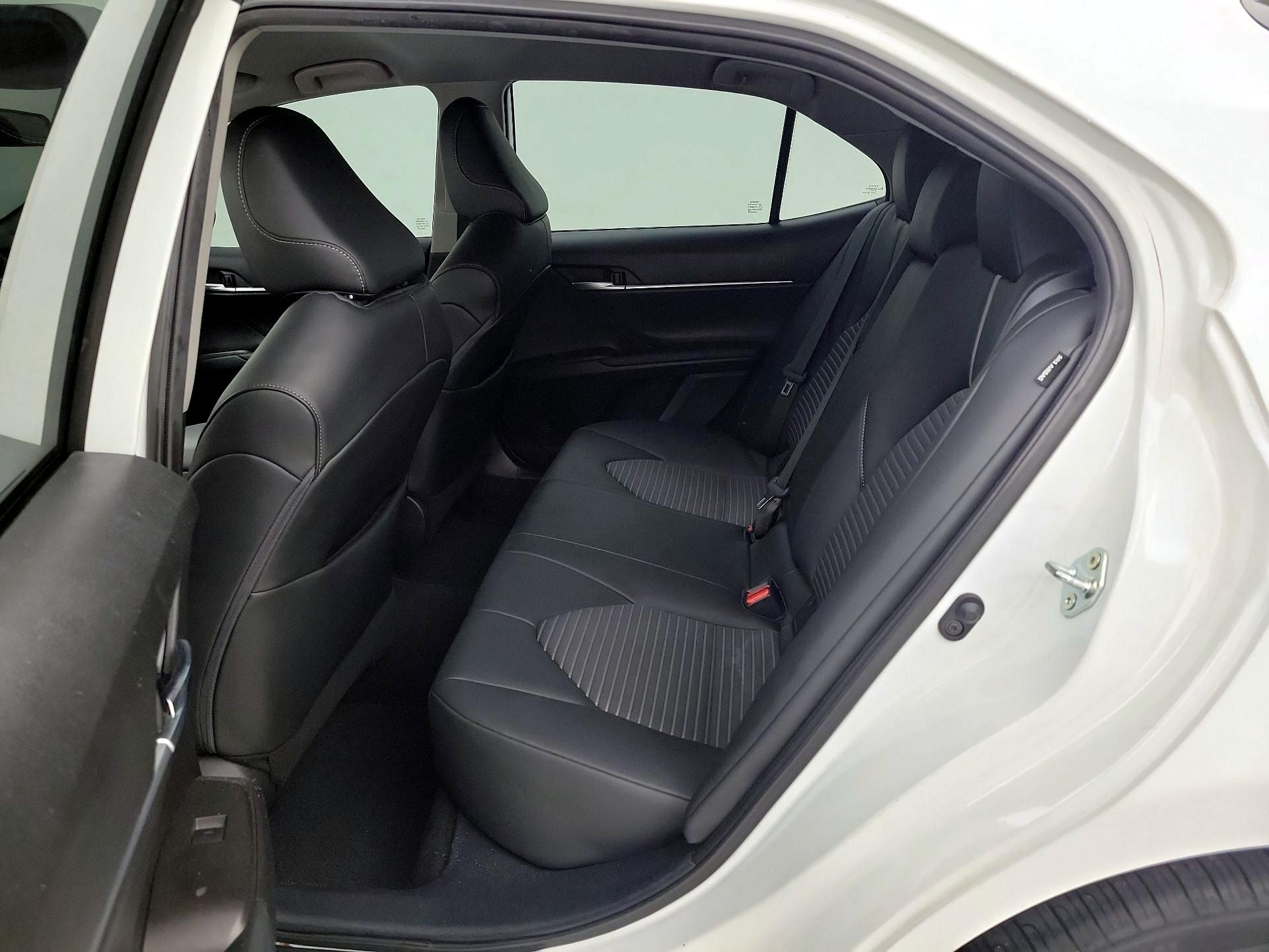 Thumbnail: 2022 Toyota Camry - 19