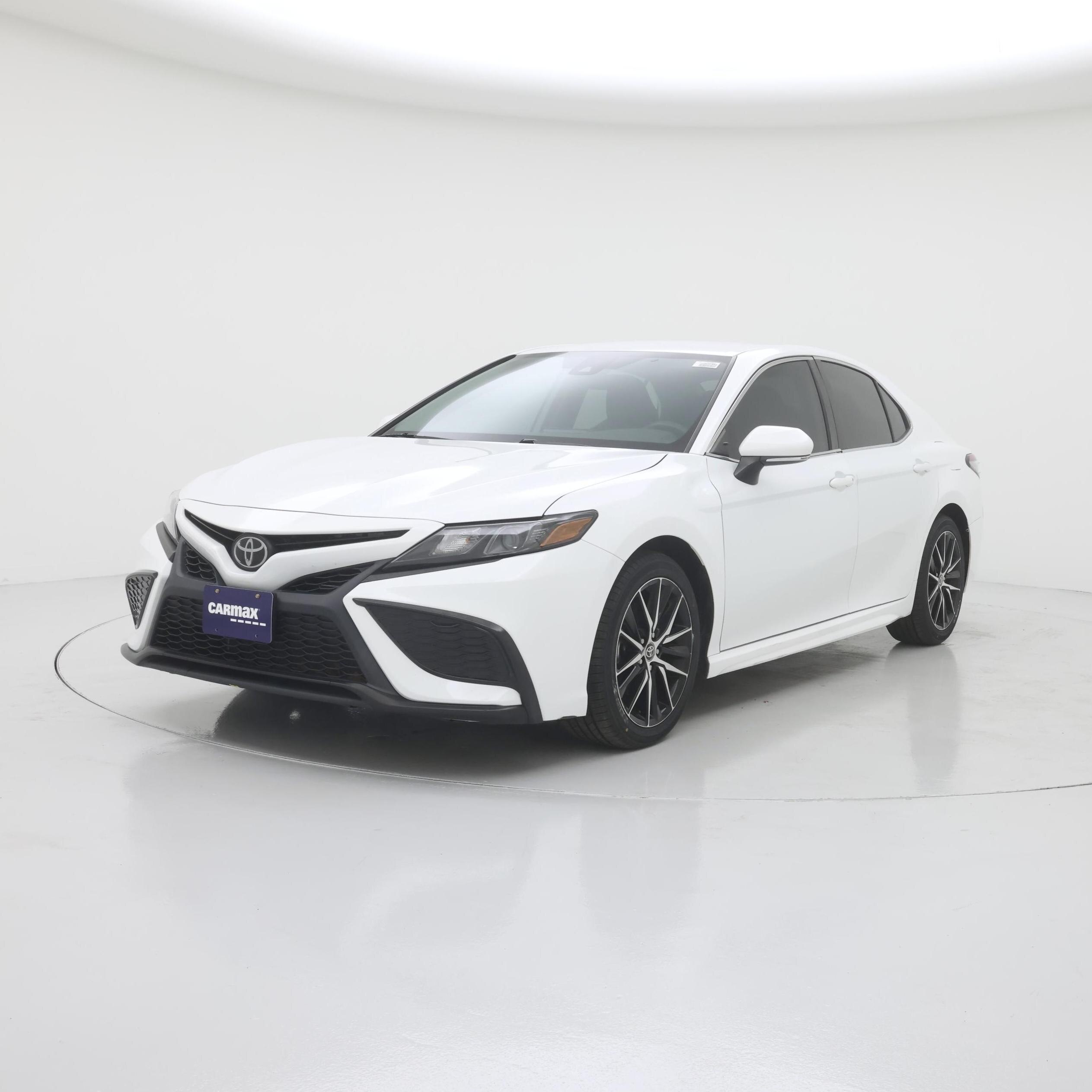 Thumbnail: 2022 Toyota Camry - 4