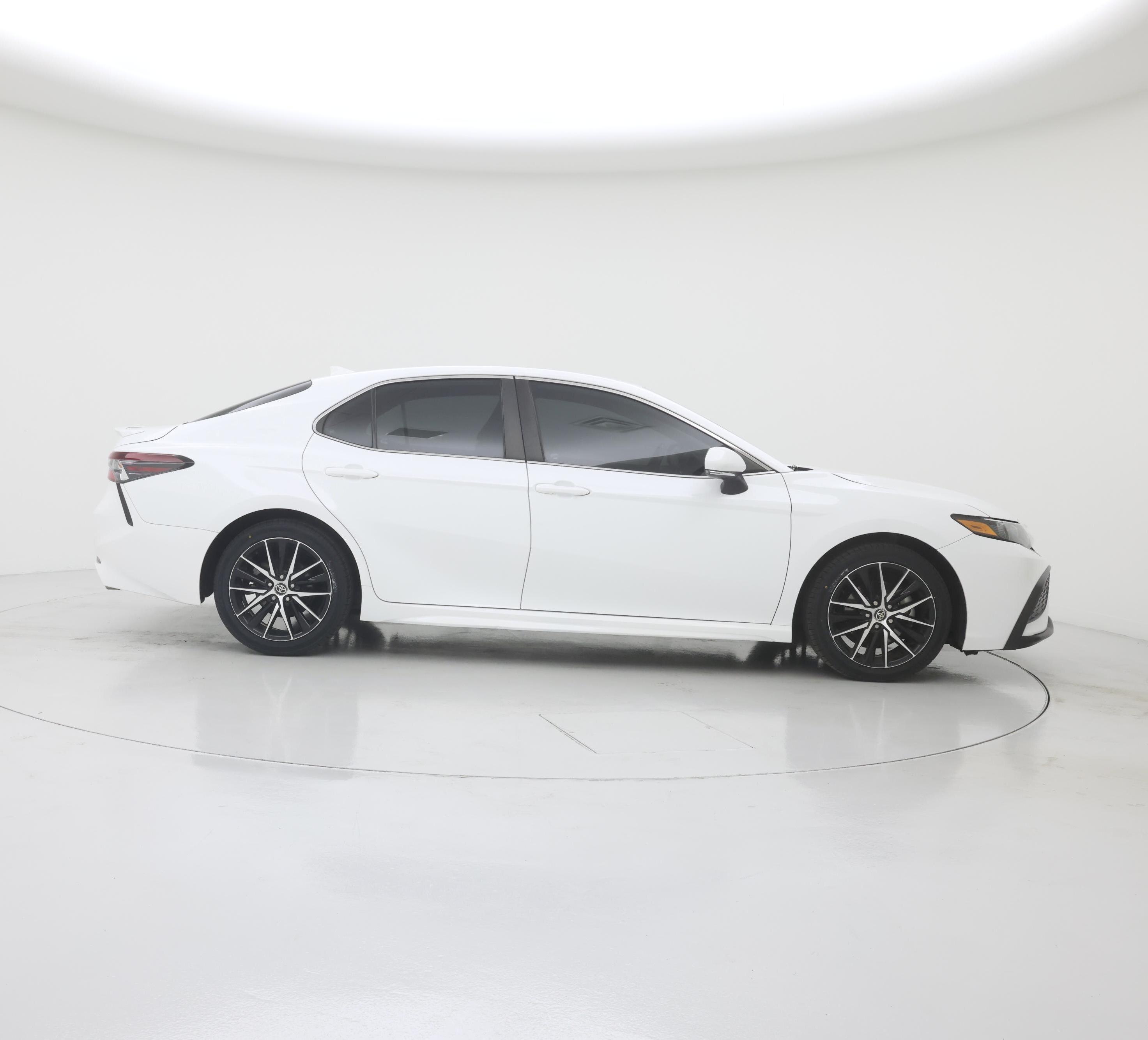 Thumbnail: 2022 Toyota Camry - 7