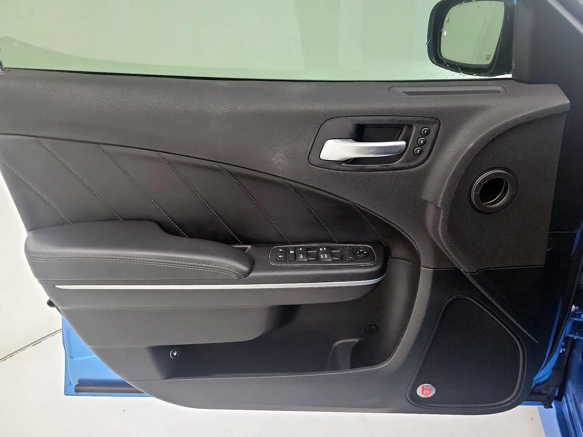 Thumbnail: 2018 Dodge Charger - 12