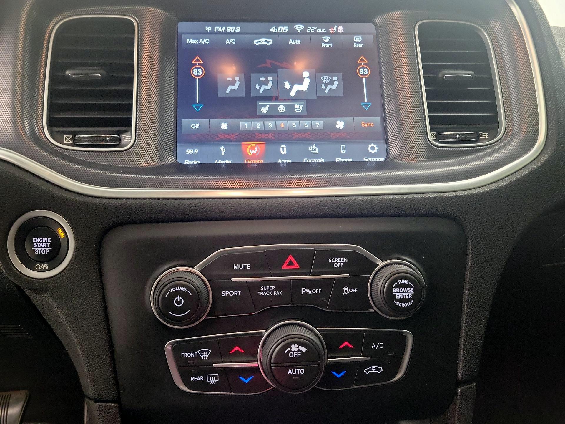 Thumbnail: 2018 Dodge Charger - 16