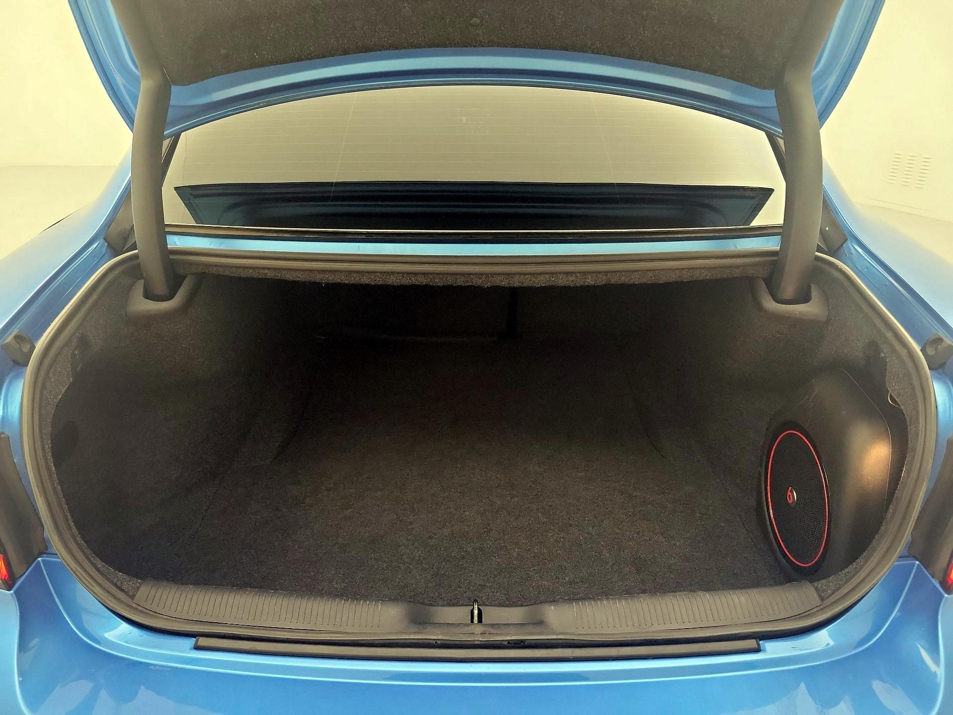 Thumbnail: 2018 Dodge Charger - 19